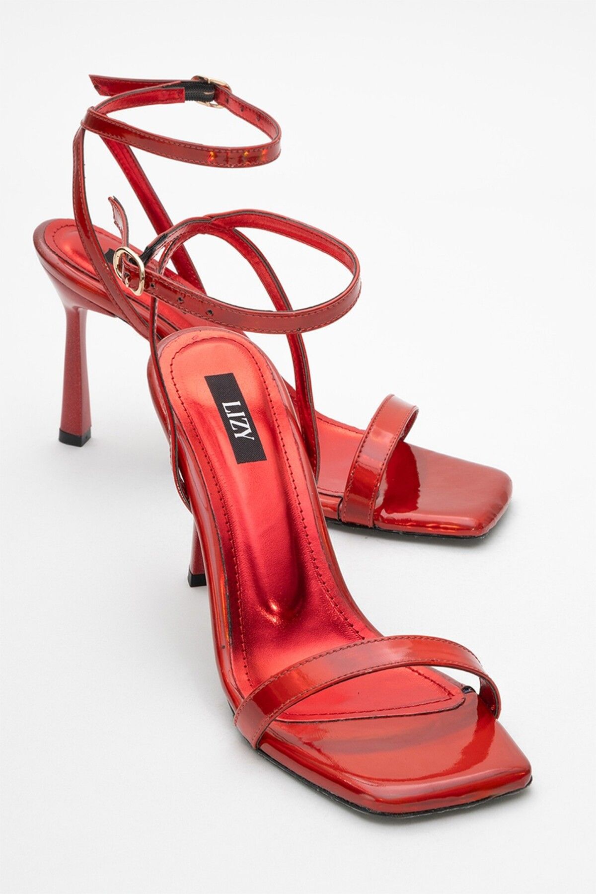 Lizy Shoes Rugan İnce Topuklu Ayakkabı