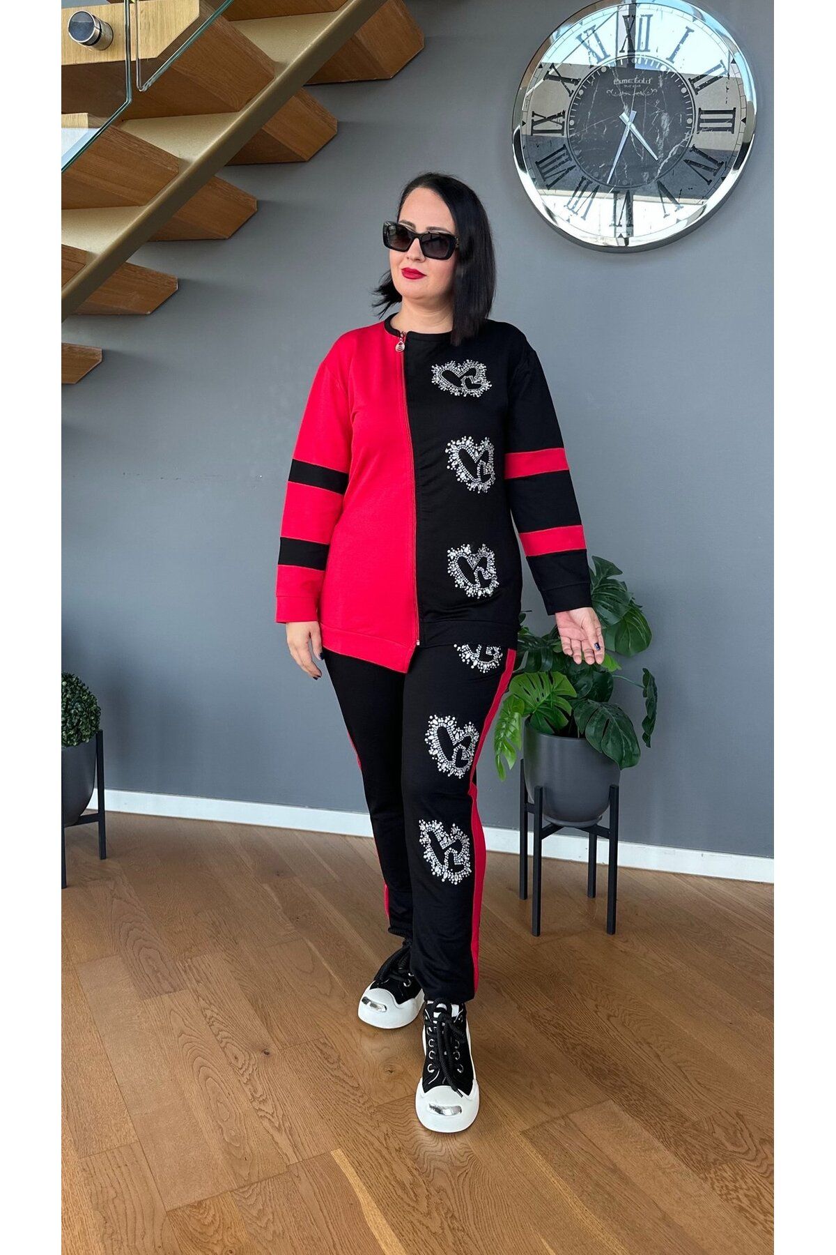 Vio Moda Büyük Beden Taş Detaylı Eşofman Takımı