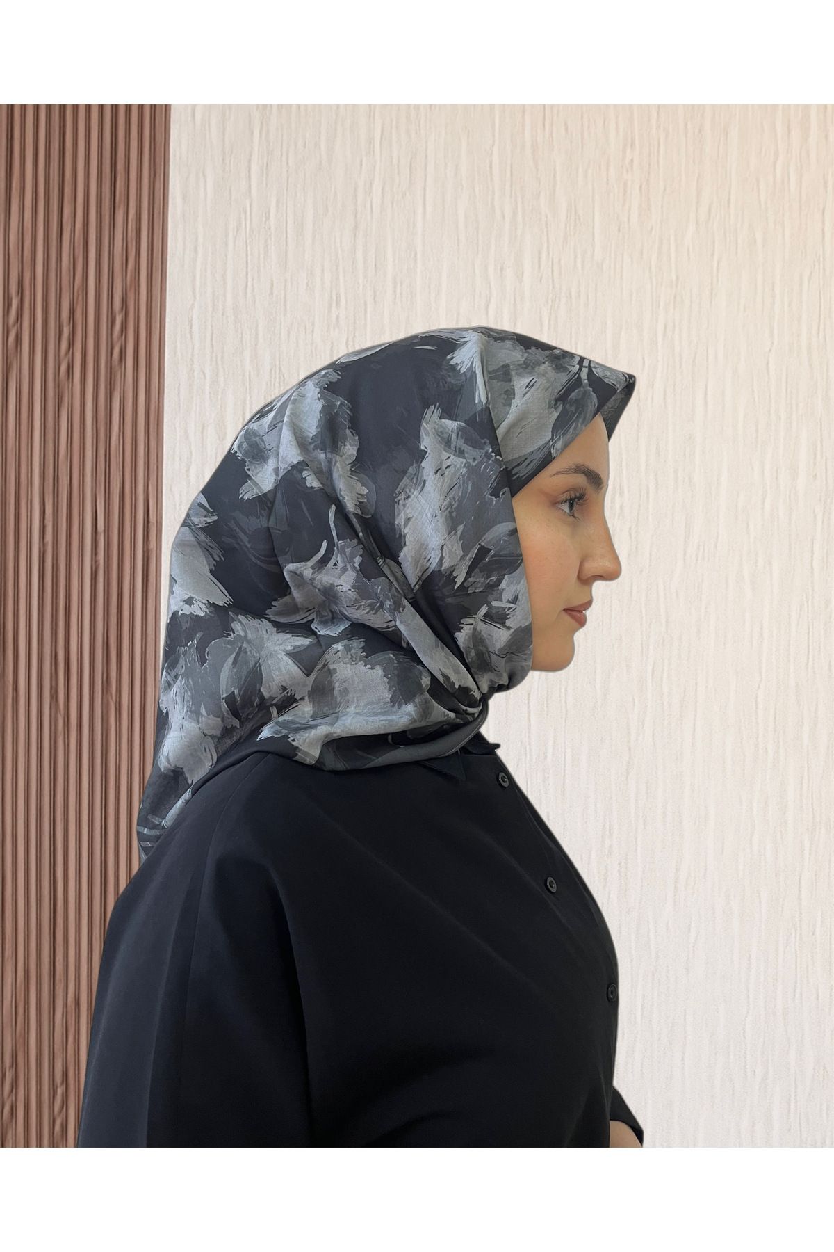 SarQa Scarft Yaprak Desenli Eşarp