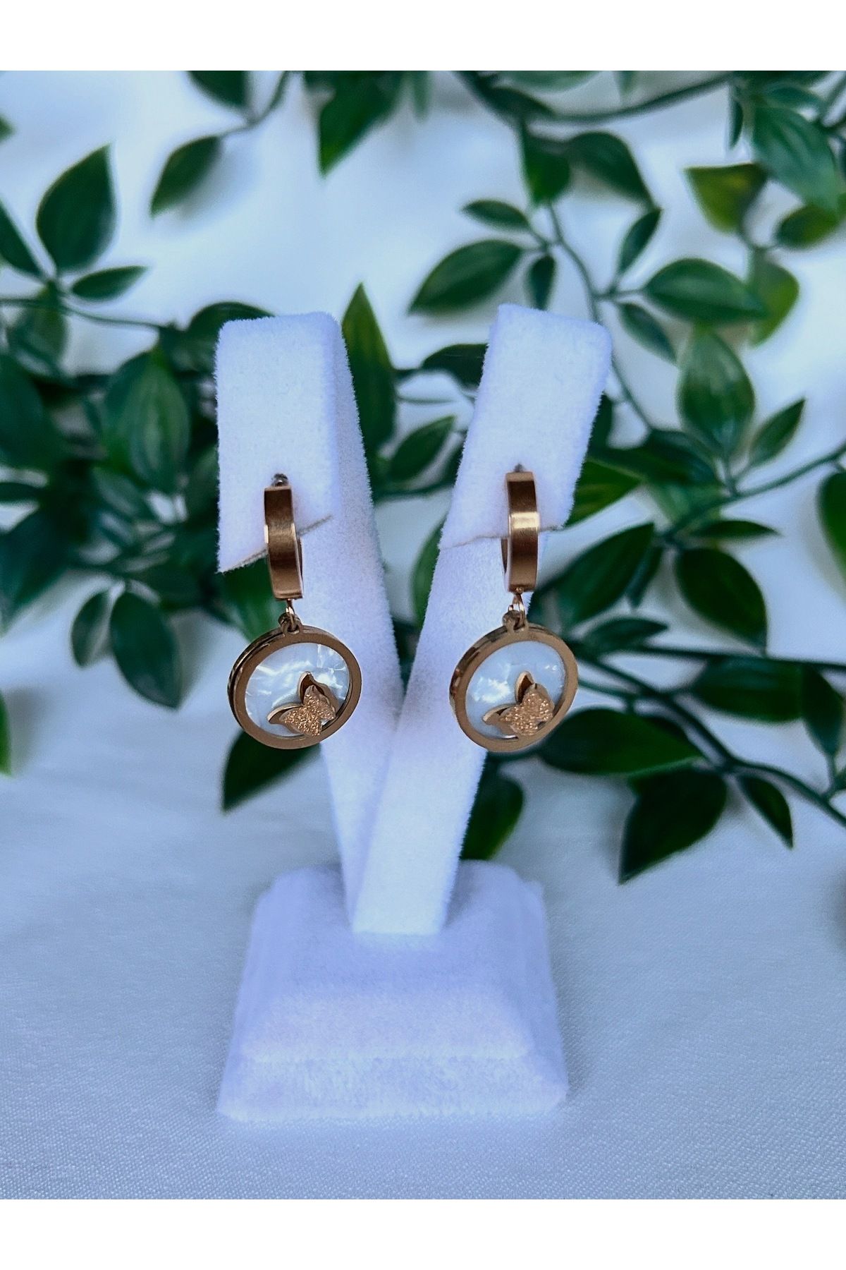 Alvora Accessories Kelebek Figürlü Gold Paslanmaz Çelik Ucu Sallantılı Halka Küpe