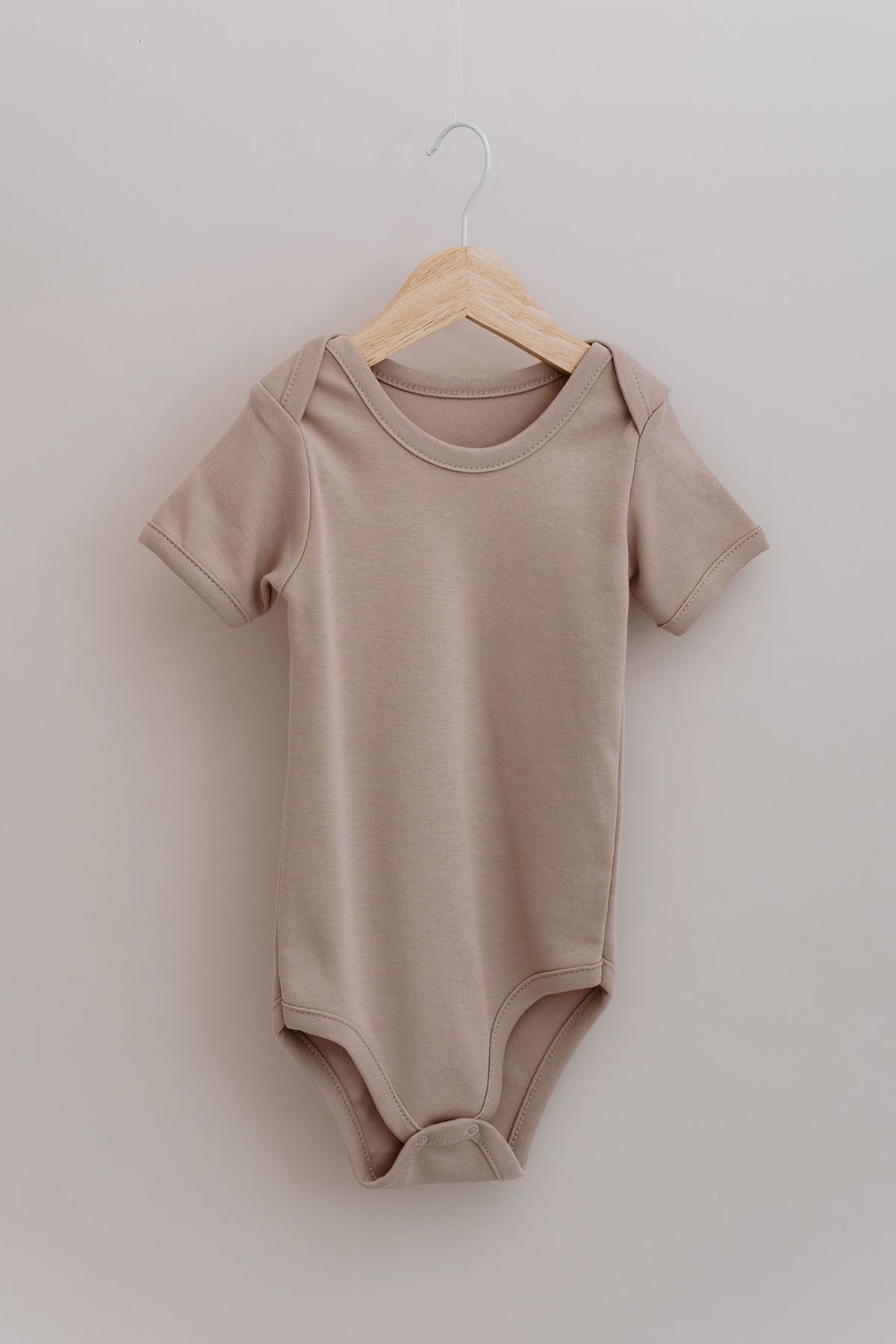 Tuğba Kuğu Kısa Kollu Bebek Body - Pureline Series - Vizon