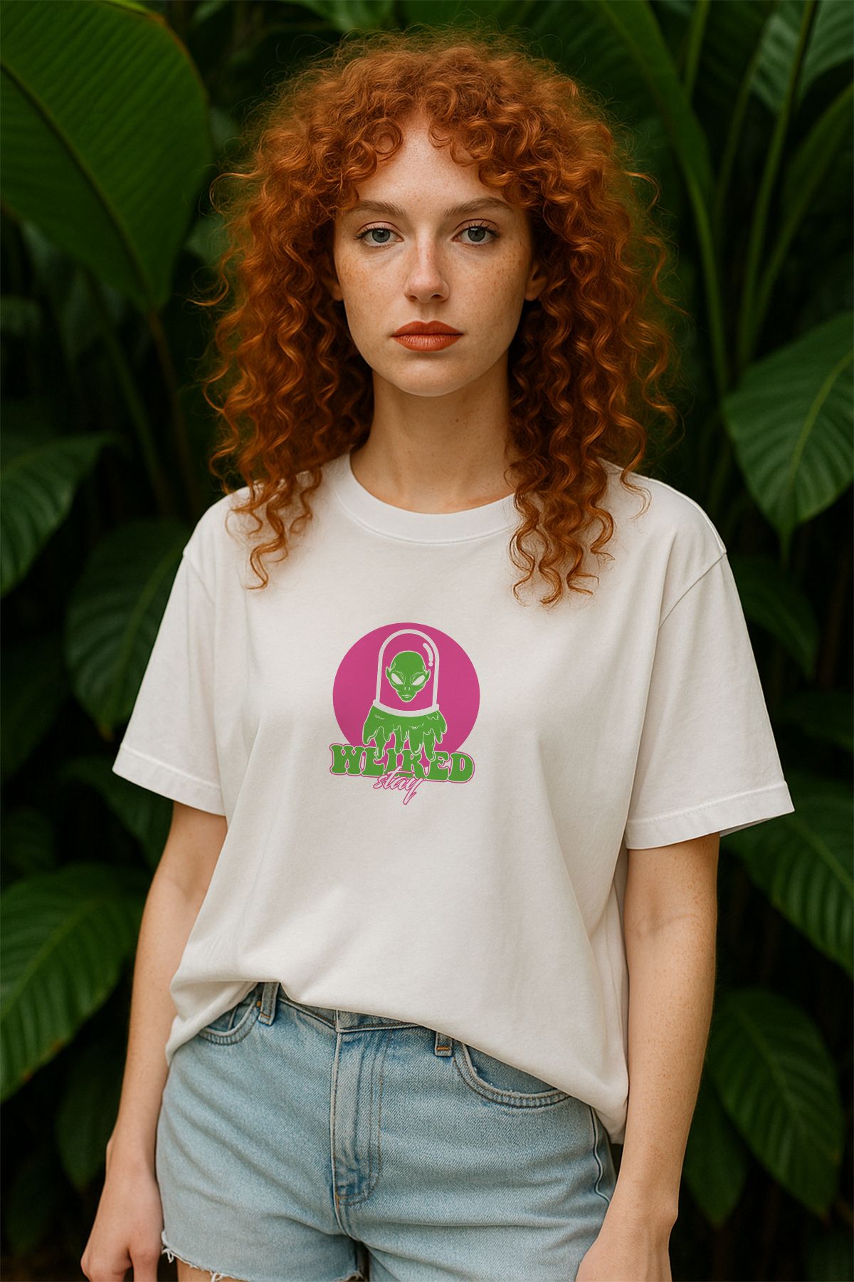TARZ STİL Kadın Oversize Uzaylı Baskılı Kısa Kollu Trend Tişört 12435