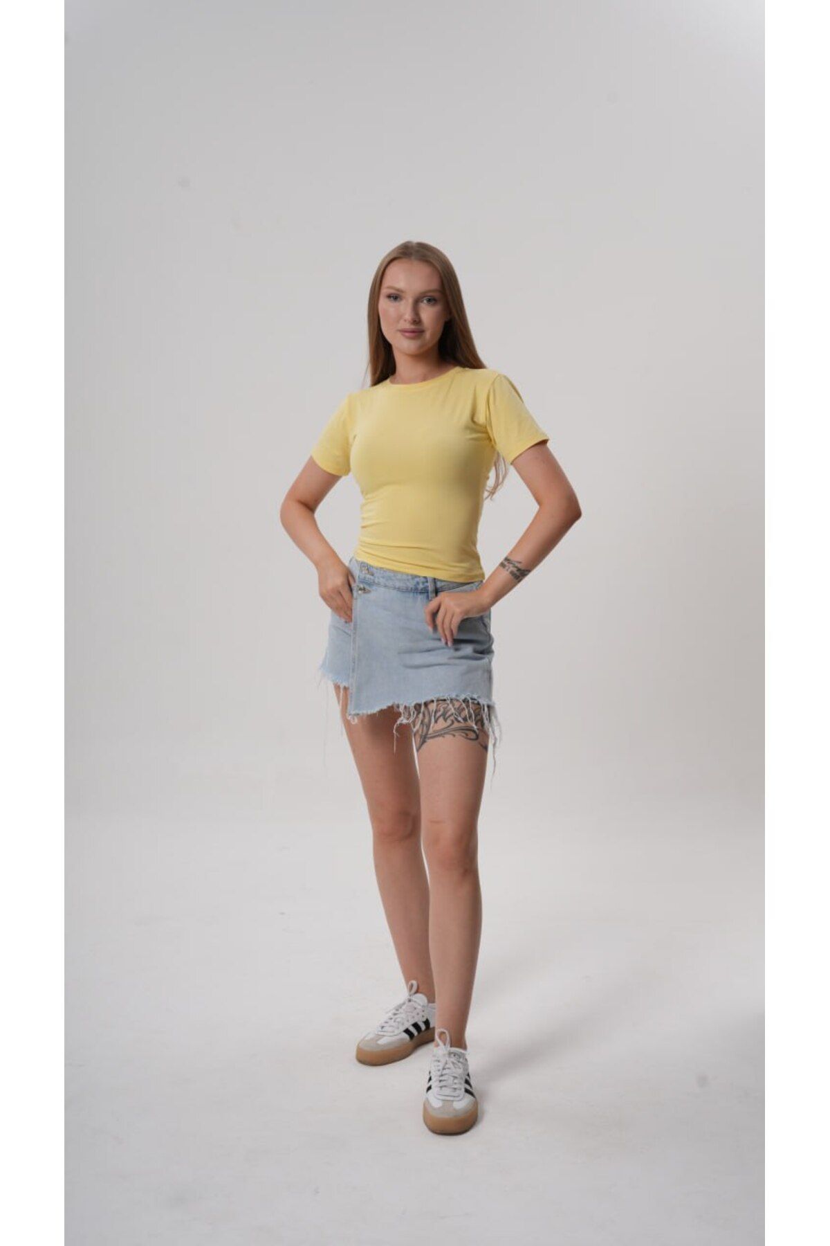 femmes fraiches Femmes Basic Fitted T-shirt