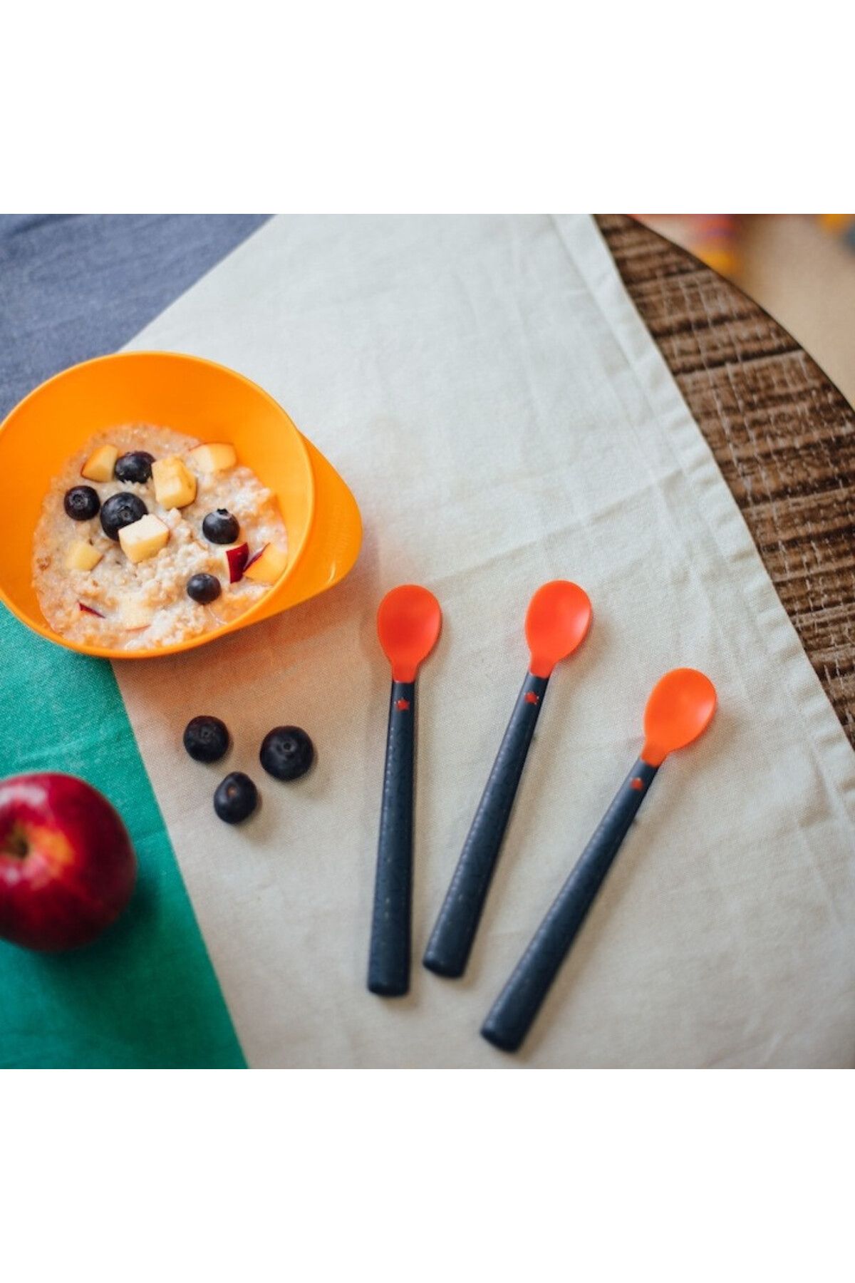 tommee tippee-Thermosensitive Spoons, from 4 months, Black/Red, 4 pcs 4