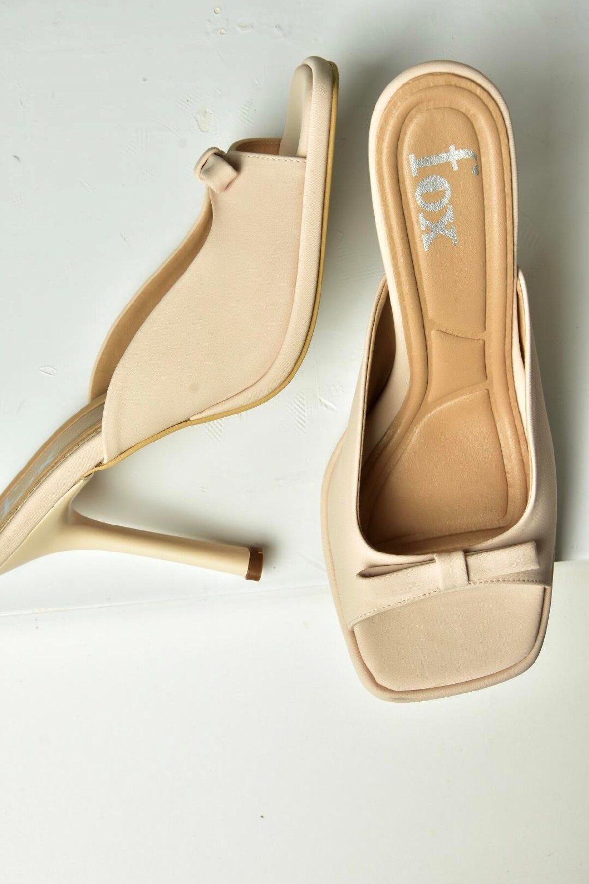 Fox Shoes U997451204 Ten Kumaş İnce Topuklu Kadın Terlik