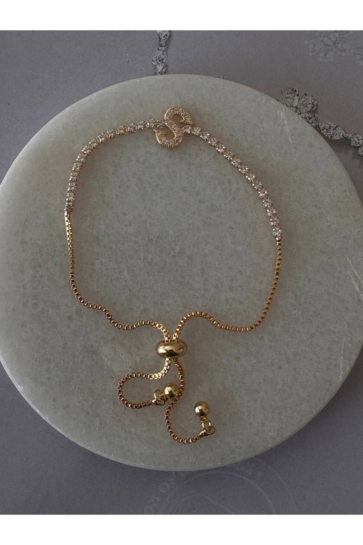 Esmeray Aksesuar Gold Renk Zirkon Taşlı Rodyum Kaplama ( S ) Harfli Su Yolu Asansör Bileklik
