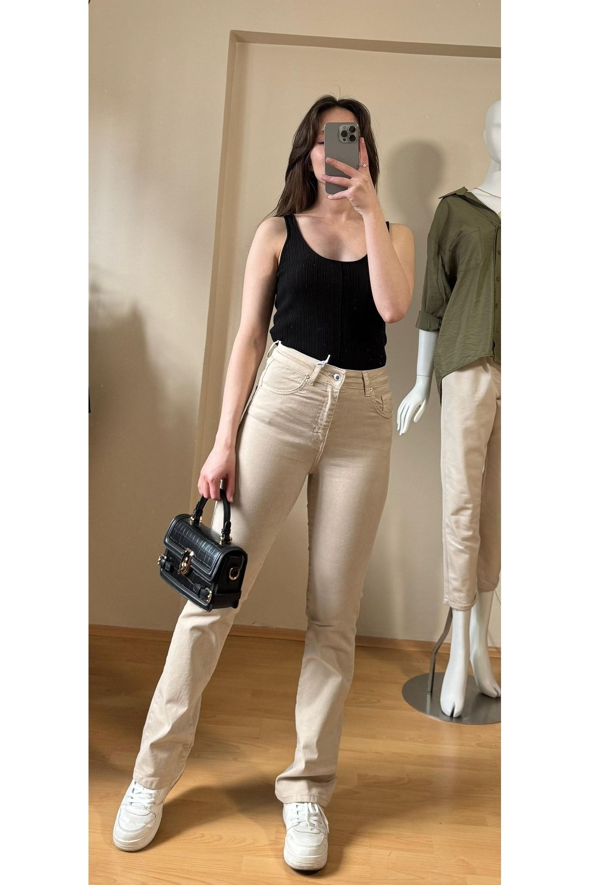 Eda Başak Atelier Yarım Paça İspanyol Flare Bej Jeans