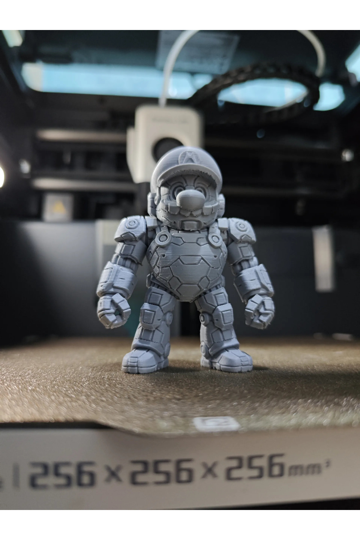 Super Mario mit mechanischem Aussehen, 15 cm, 3D-gedruckte Figur – dekoratives Modell mit beweglichen Gelenken (Name kann geschrieben werden)