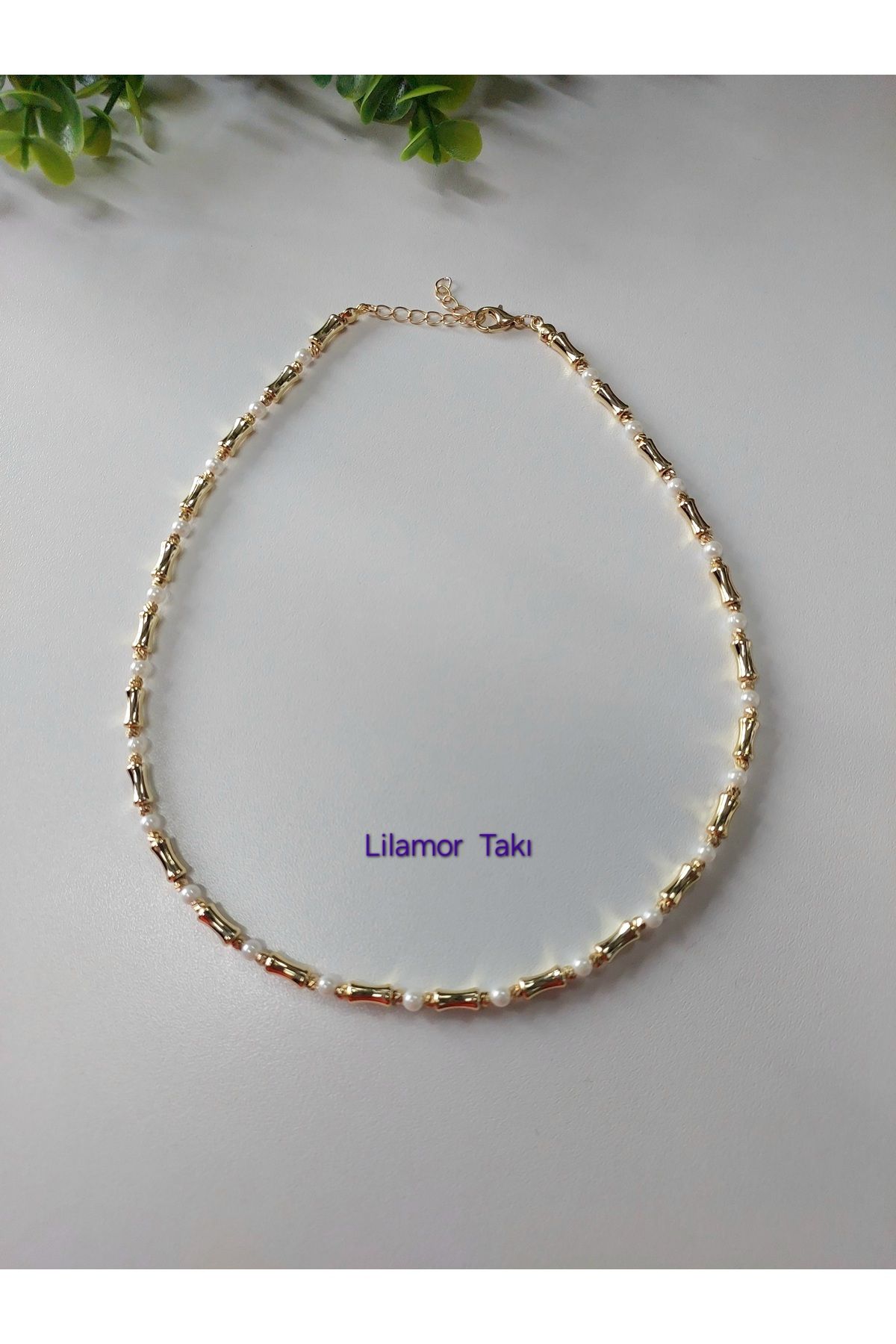 Lilamor Gold Renk ve inci Detaylı Kemik Boncuk Kolye