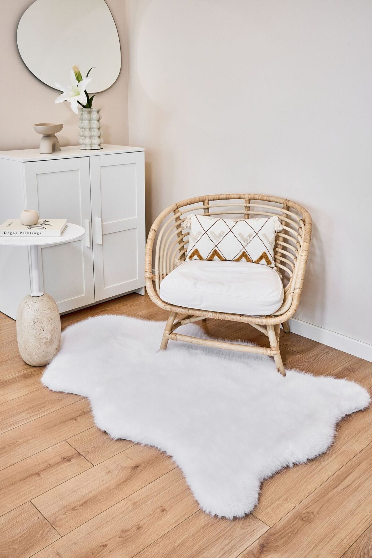 akbel halı & yatak exclusive home design Reiki Beyaz - Kalın Peluş Halı | Yıkanabilir Süet Tabanlı