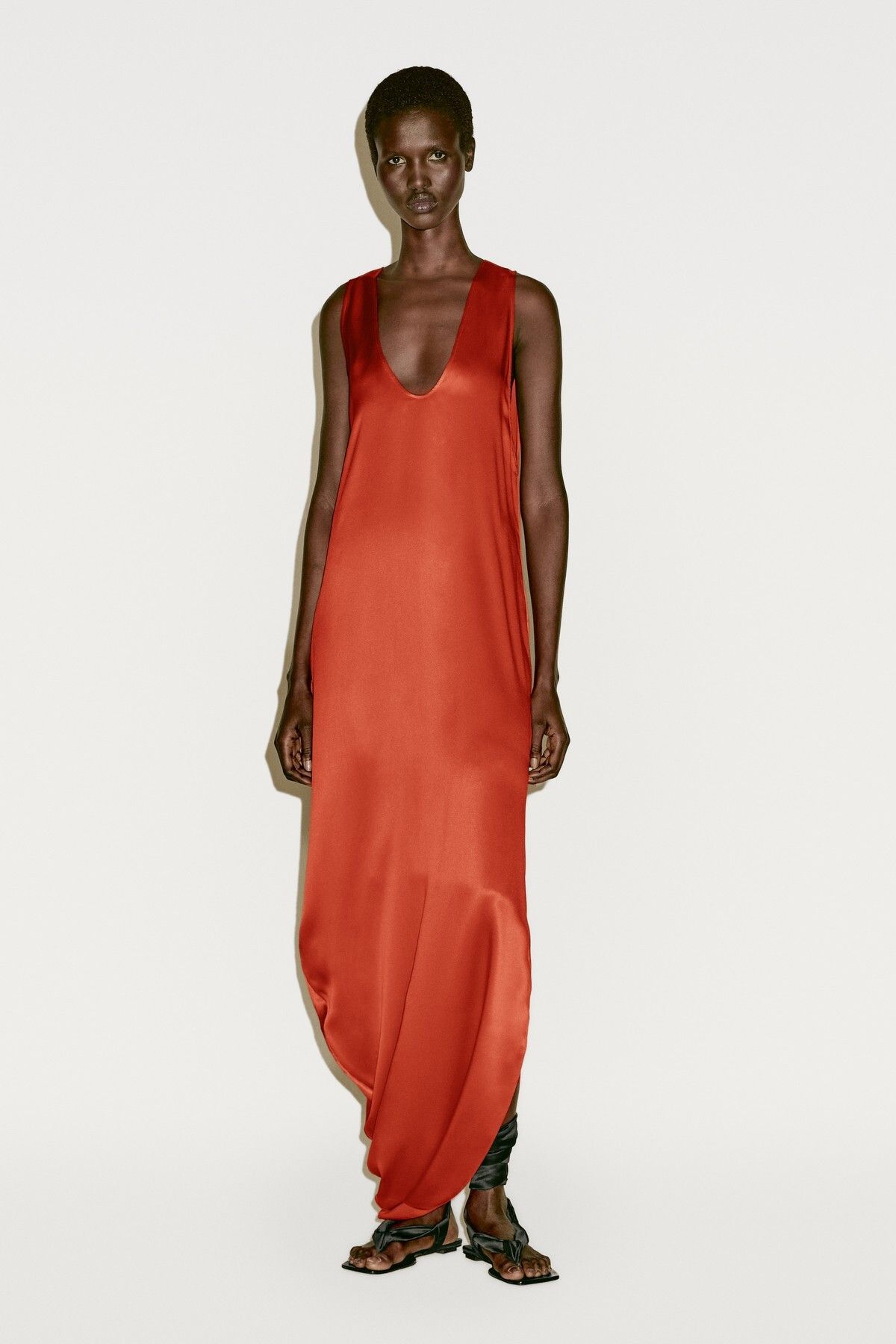 Massimo Dutti Drapeli asimetrik ipek elbise - Limited Edition