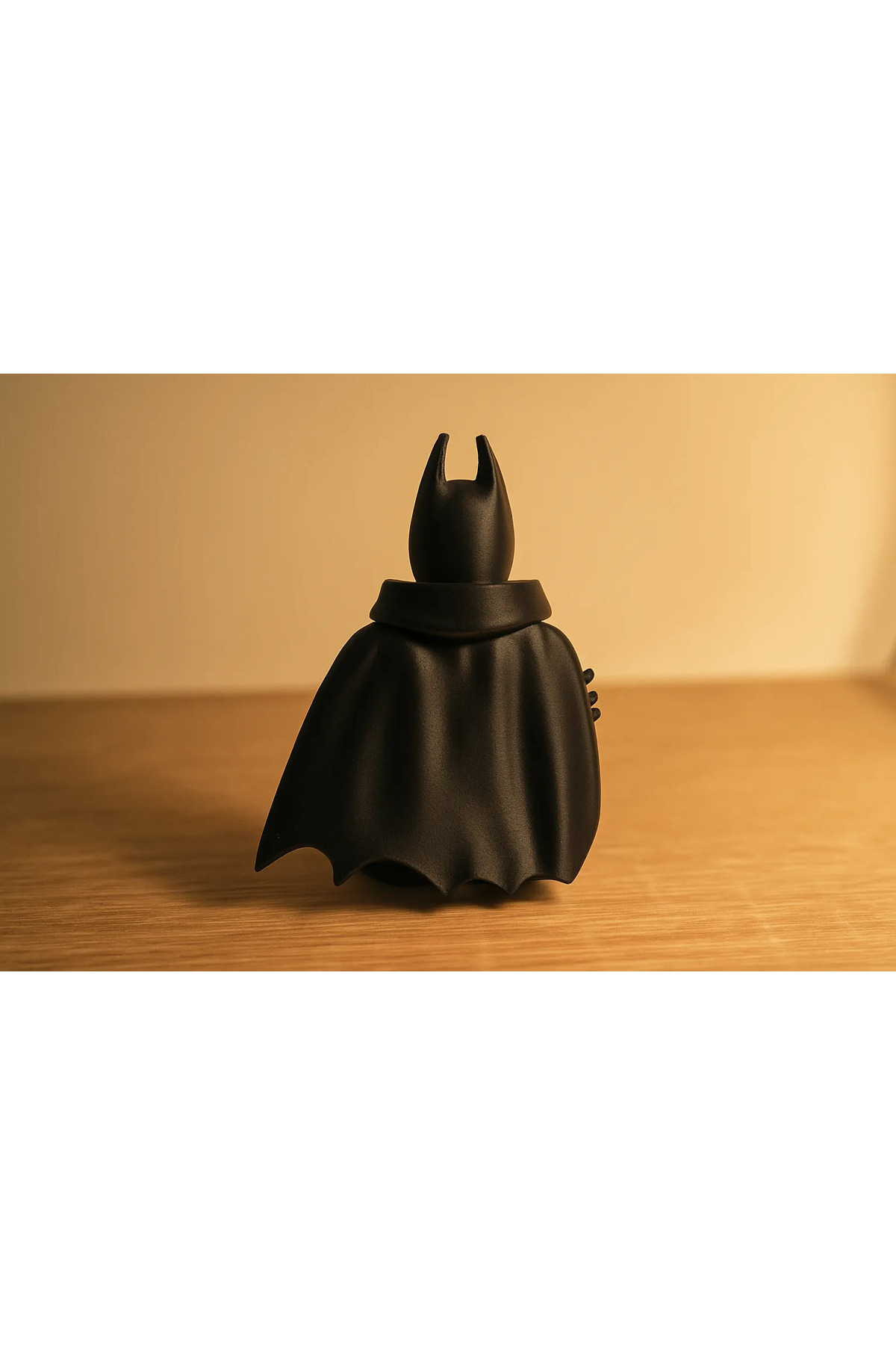 Batman Figür 15 cm – 3D Baskı Dekoratif Oyuncak (İsim Yazılabilir)