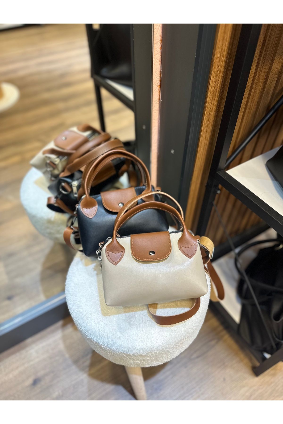 Store Kadın Deri Minik El ve Kol Çantası