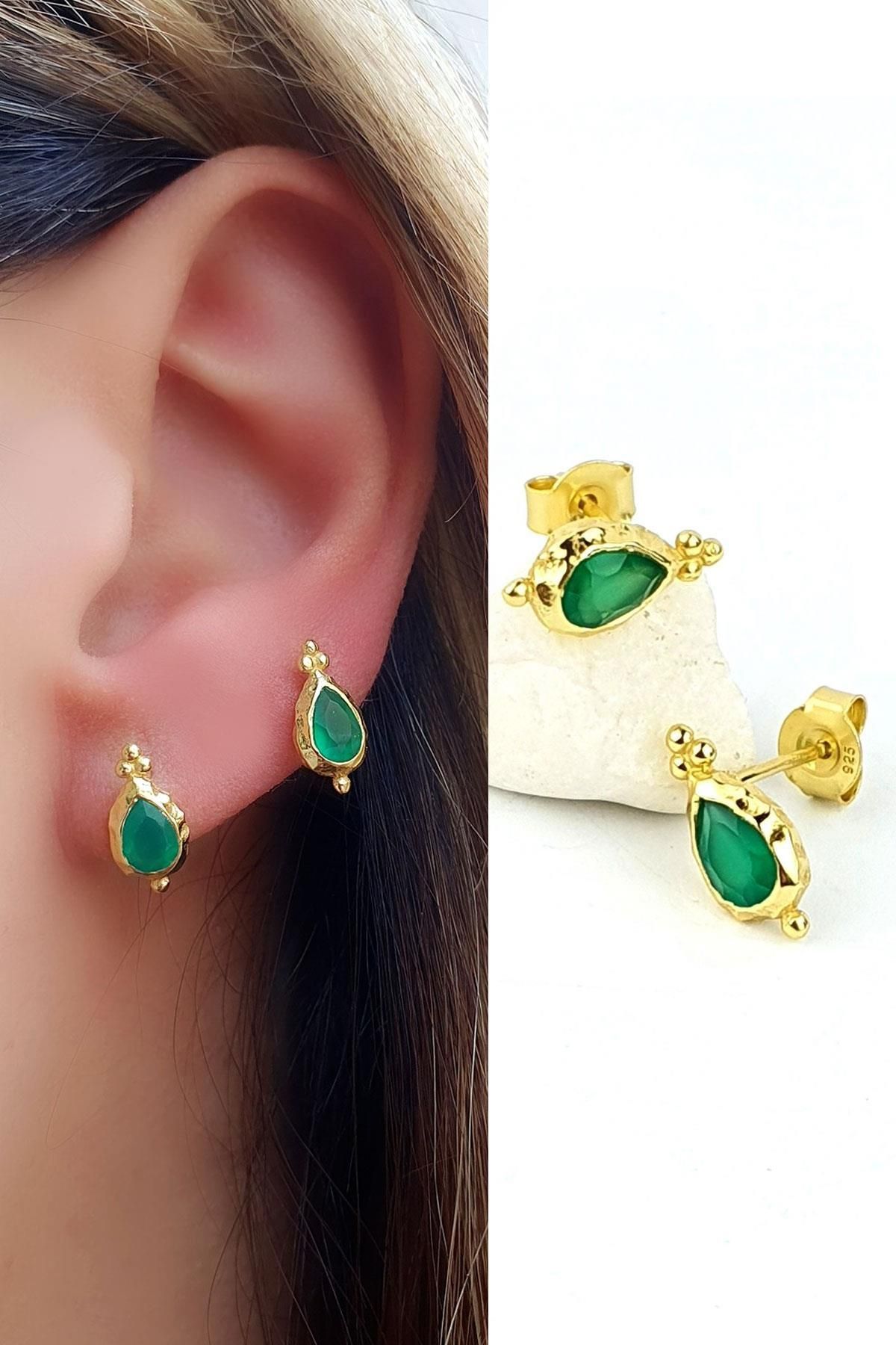 OSESHOP 925 ayar Gümüş Üzerine Altın Kaplama Tasarım Kök zümrüt Taşı Minimal Küpe
