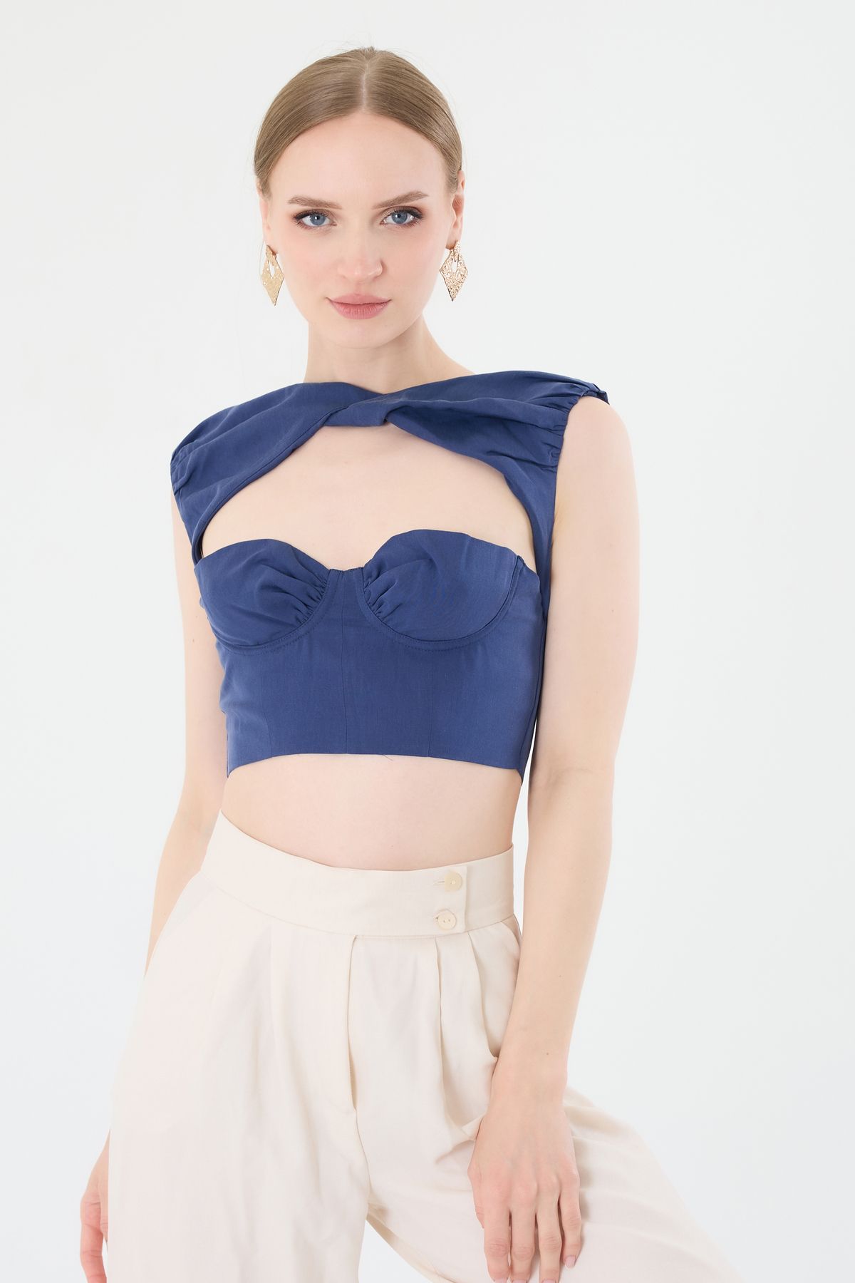 MODA Omuz Düğümlü Şekillendirici Crop