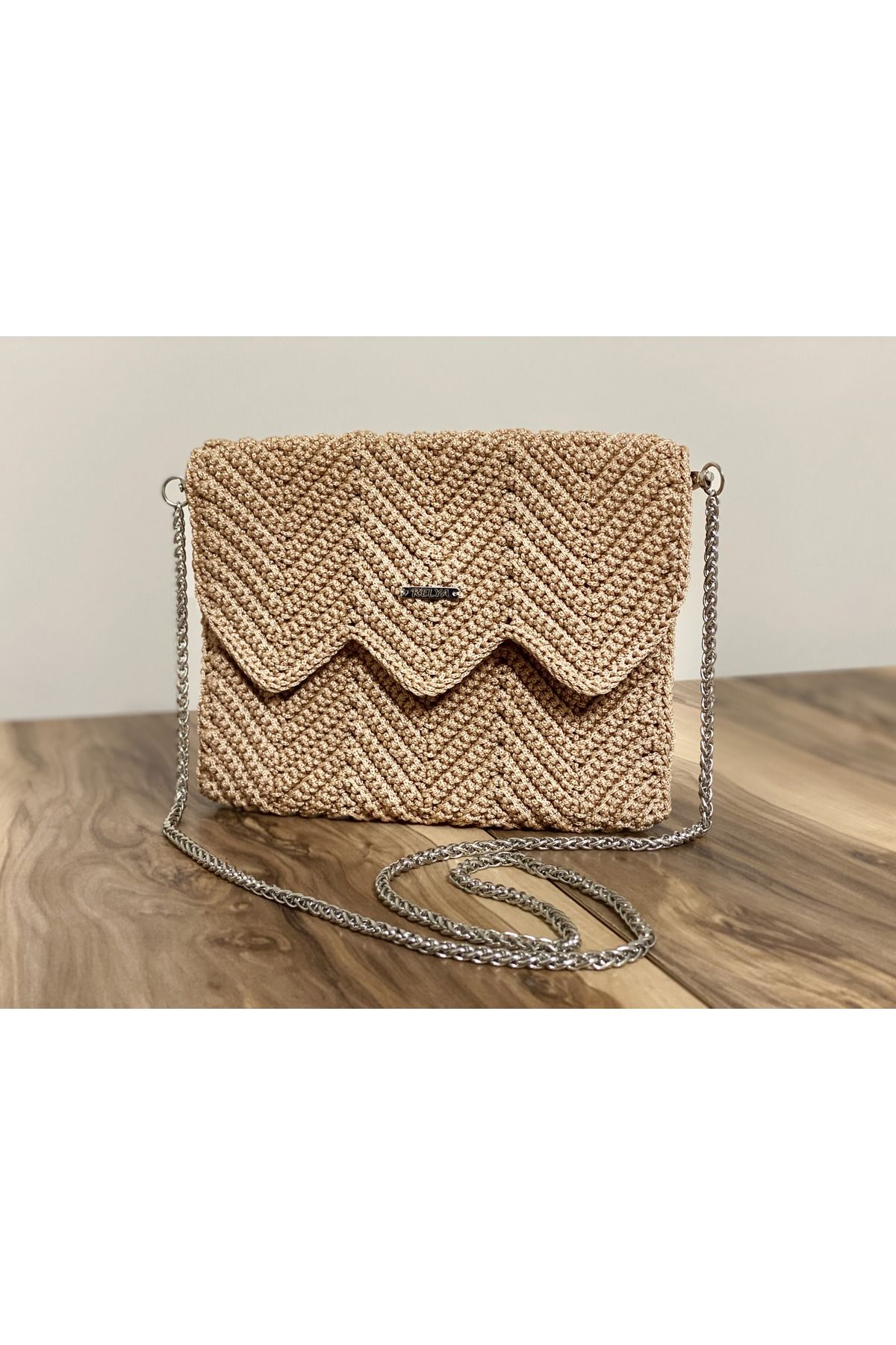 RELYA Kadın Makrome Latte Rengi Askılı Örgü 2 Çıt Çıtlı Omuz Çantası En 22 CM Boy 18 CM Derinlik 1,5 CM