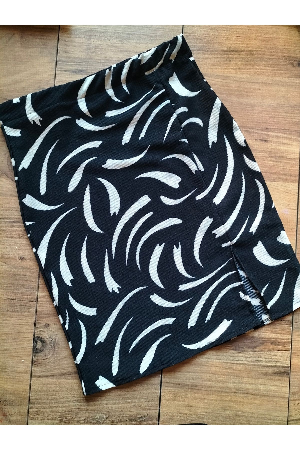 The Fabrics Studio Yırtmaçlı Desenli Kadın Etek