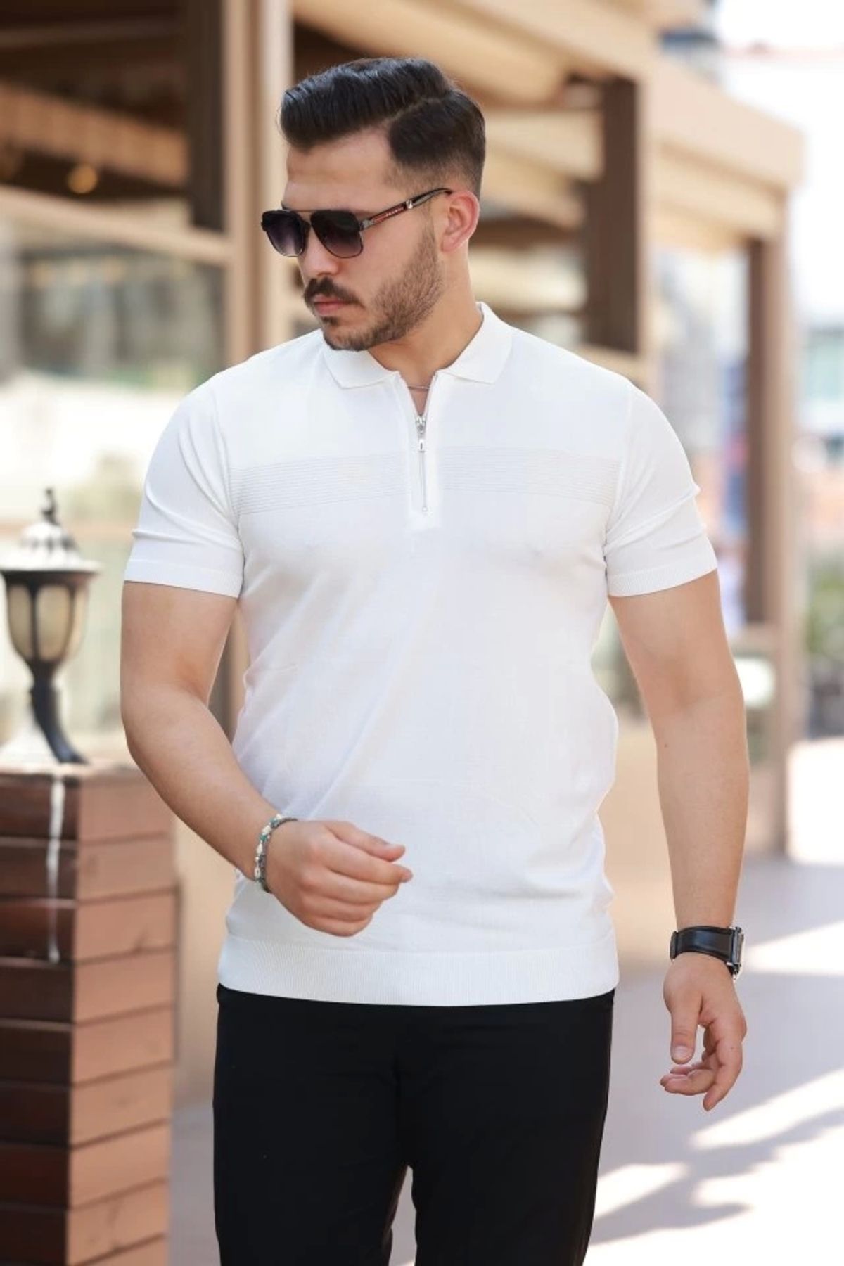 Butik Erkek Göğüs Pirinç Desenli Fermuar Yakalı Kısa Kollu Tişört