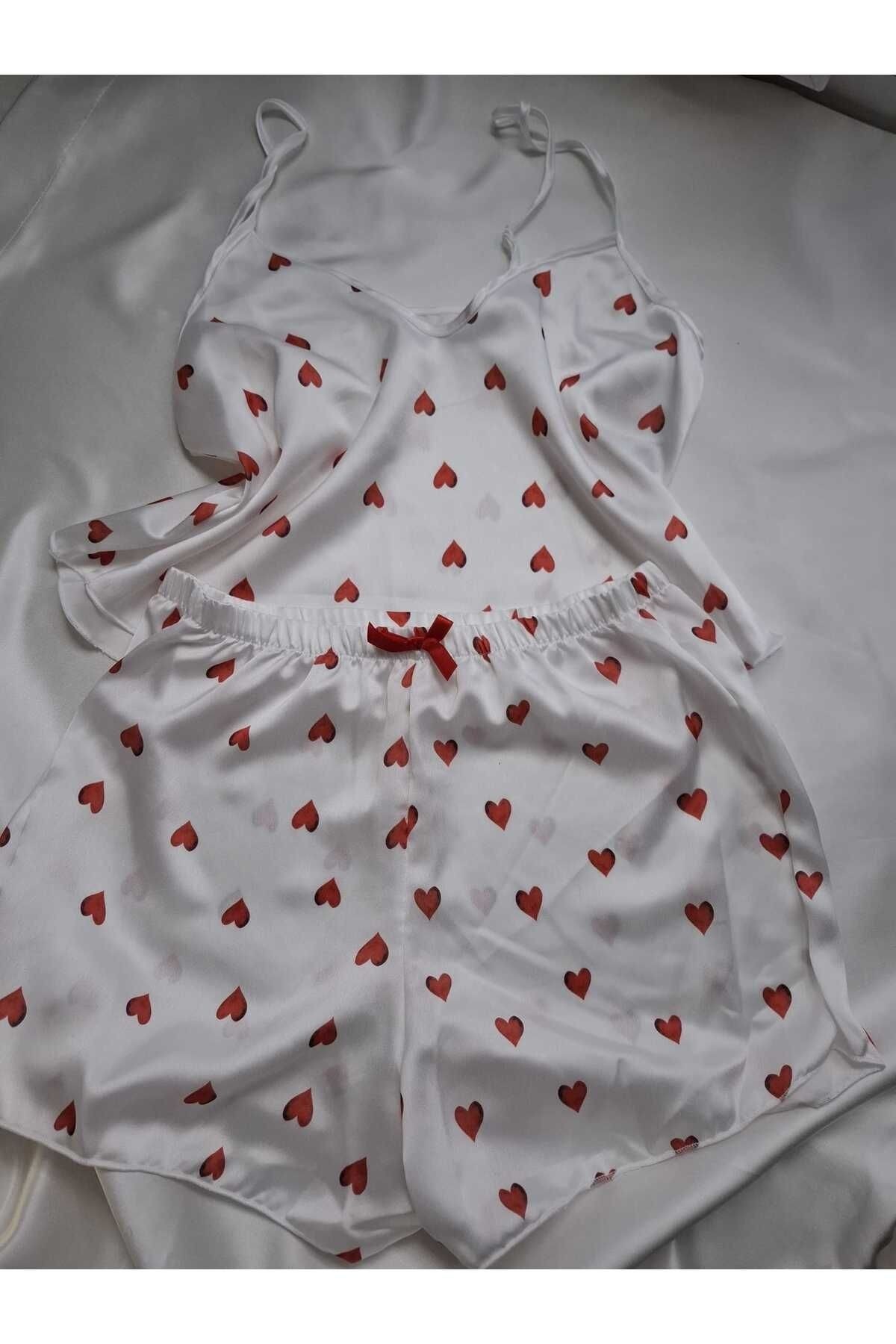 RUKOD Kadın Beyaz Kalp Desenli Ayarlanabilir İp Askılı Şortlu Saten Pijama Çeyiz Takımı