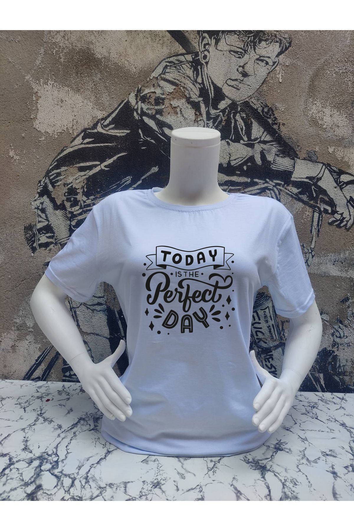 Tuğser Collection YAZILI BASIC T-SHIRT