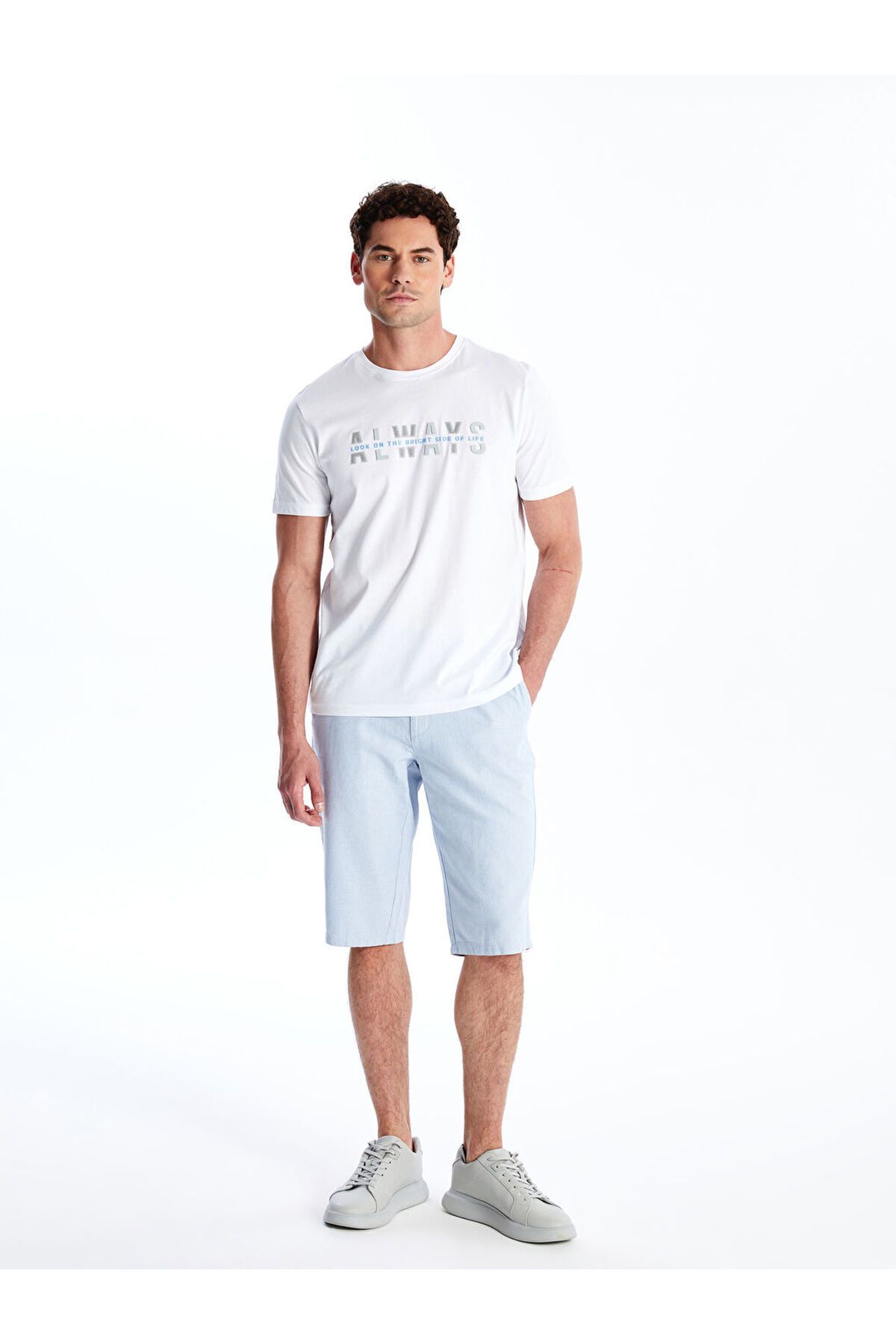 LC Waikiki Standart Kalıp Gabardin Erkek Bermuda Şort