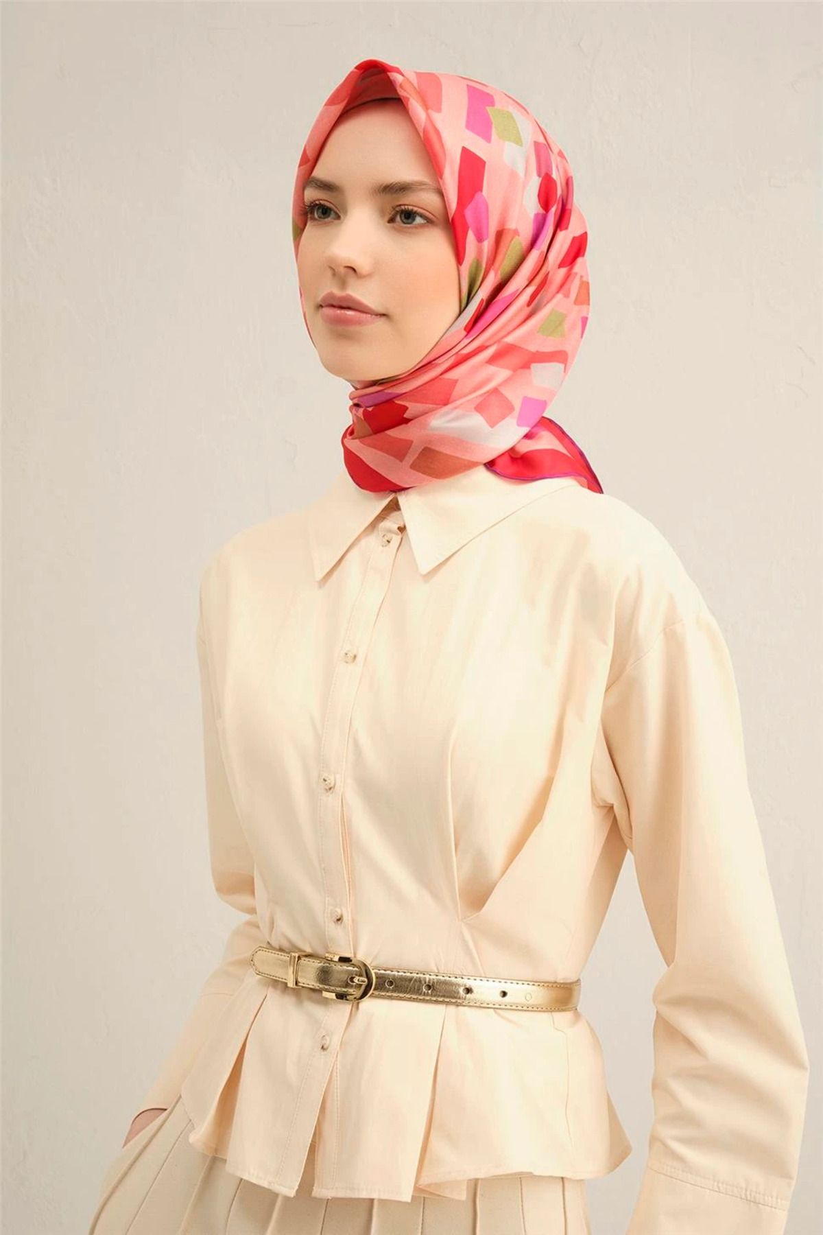 Armine Çiçek Desenli Saf İpek Sura Eşarp 9341 - 51