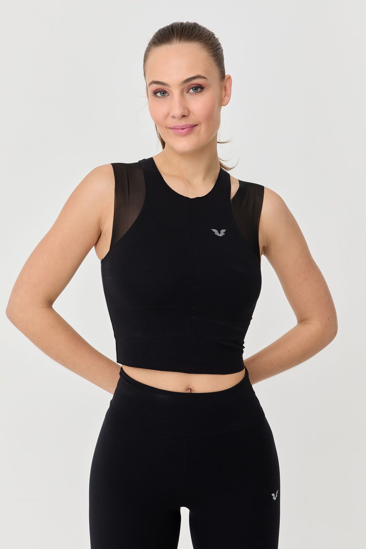 aradimtaradim Kadın Siyah Tül Detaylı Crop Body 9760
