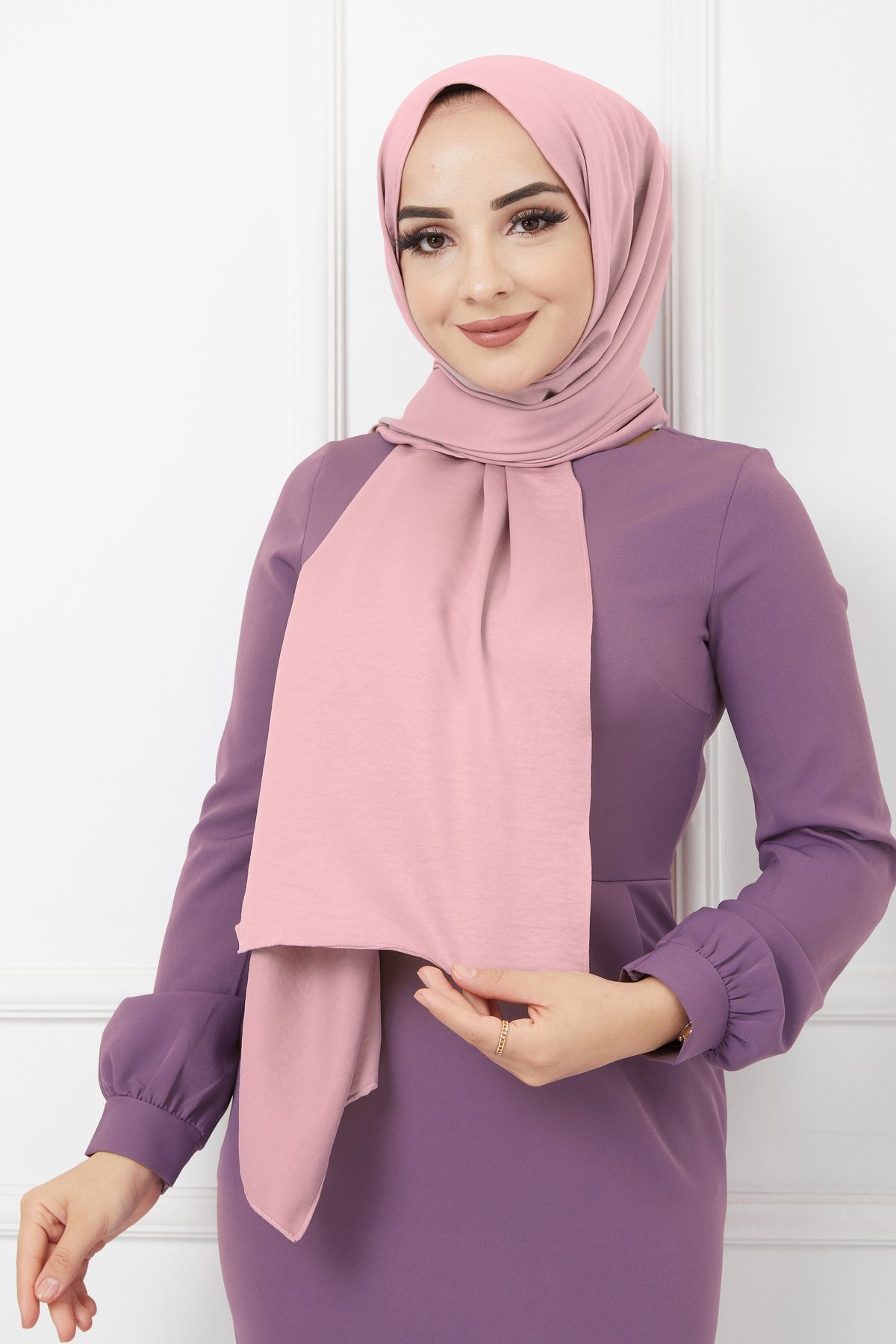 Butik ”%100 İpek Zarafeti | Lüks Dokunuşlu Şal Modelleri”