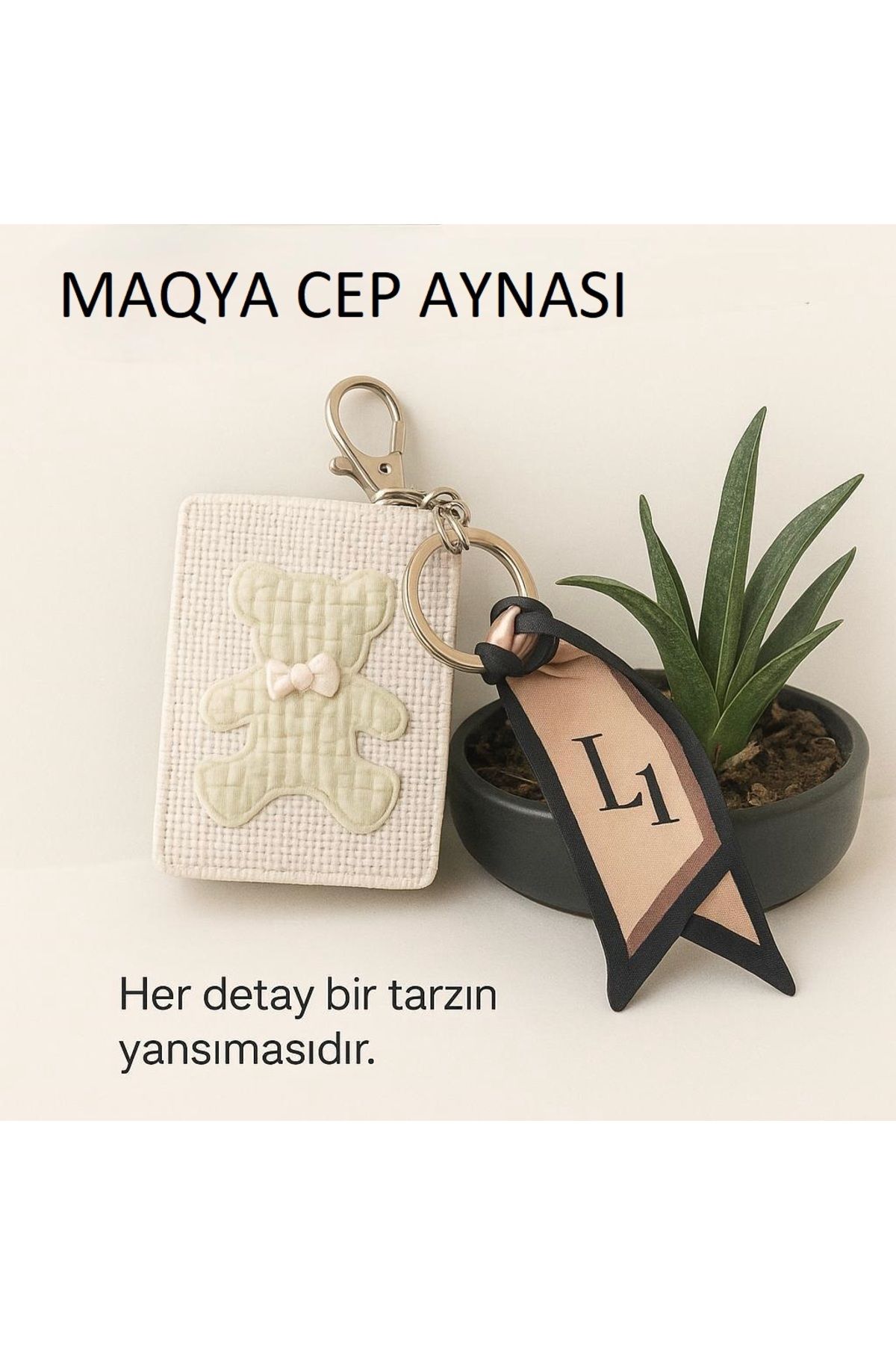 MAQYA KOZMETİK Ayıcık Desenli Anahtarlı ve Fularlı Cep Çanta Aynası Makyaj Aynası Kapaklı