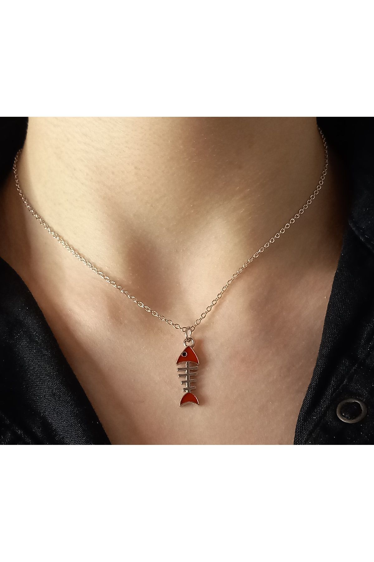 Crystal Atelier Kırmızı Balık Kılçığı Gümüş Kaplama Çelik Kolye-Balık Kolye-Kadın Minimal Takı-Balık Kılçığı Kolye