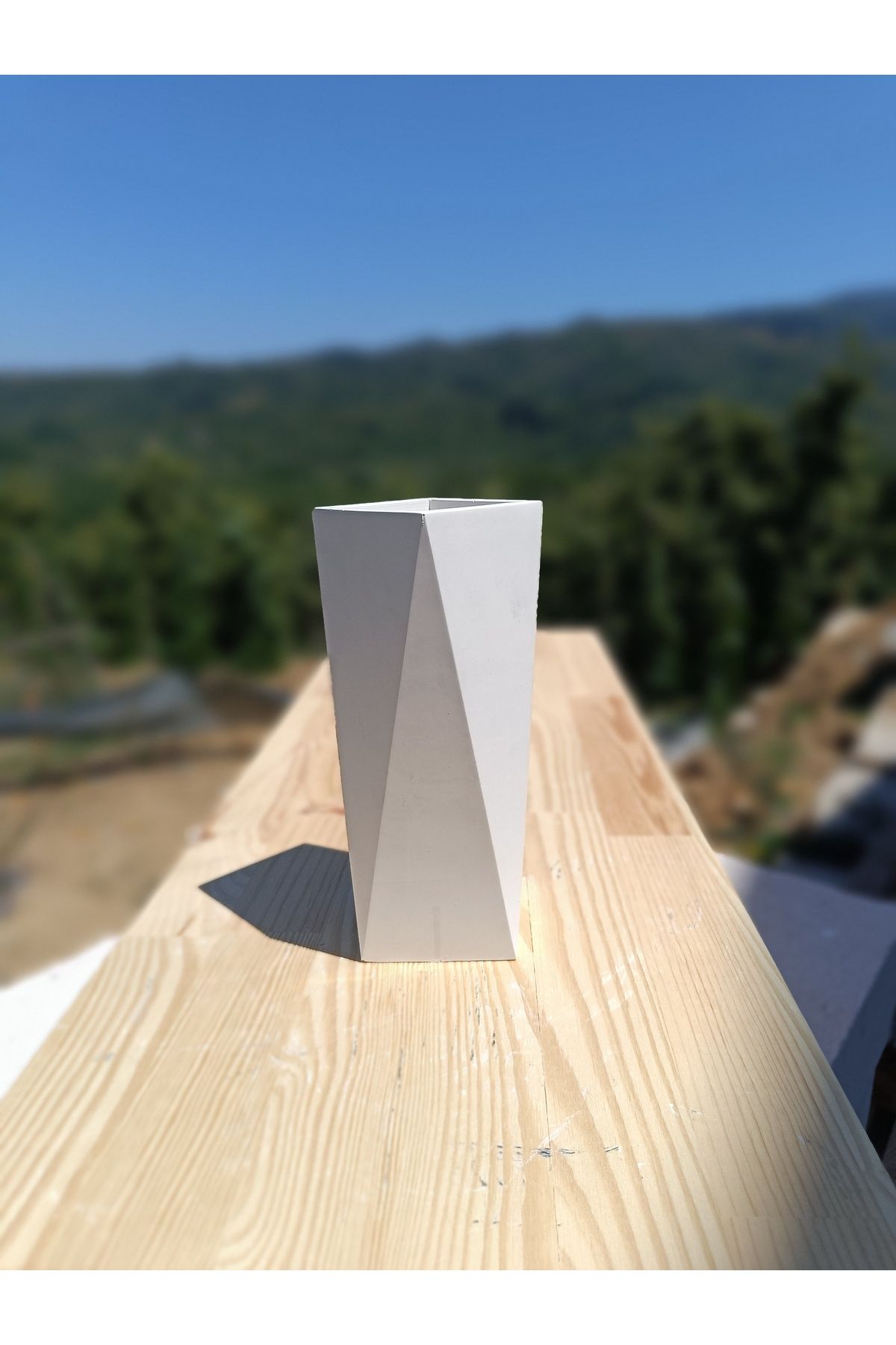 DemCey Home Geometrik Beton Vazo El Yapımı Dekoratif Taş Saksı