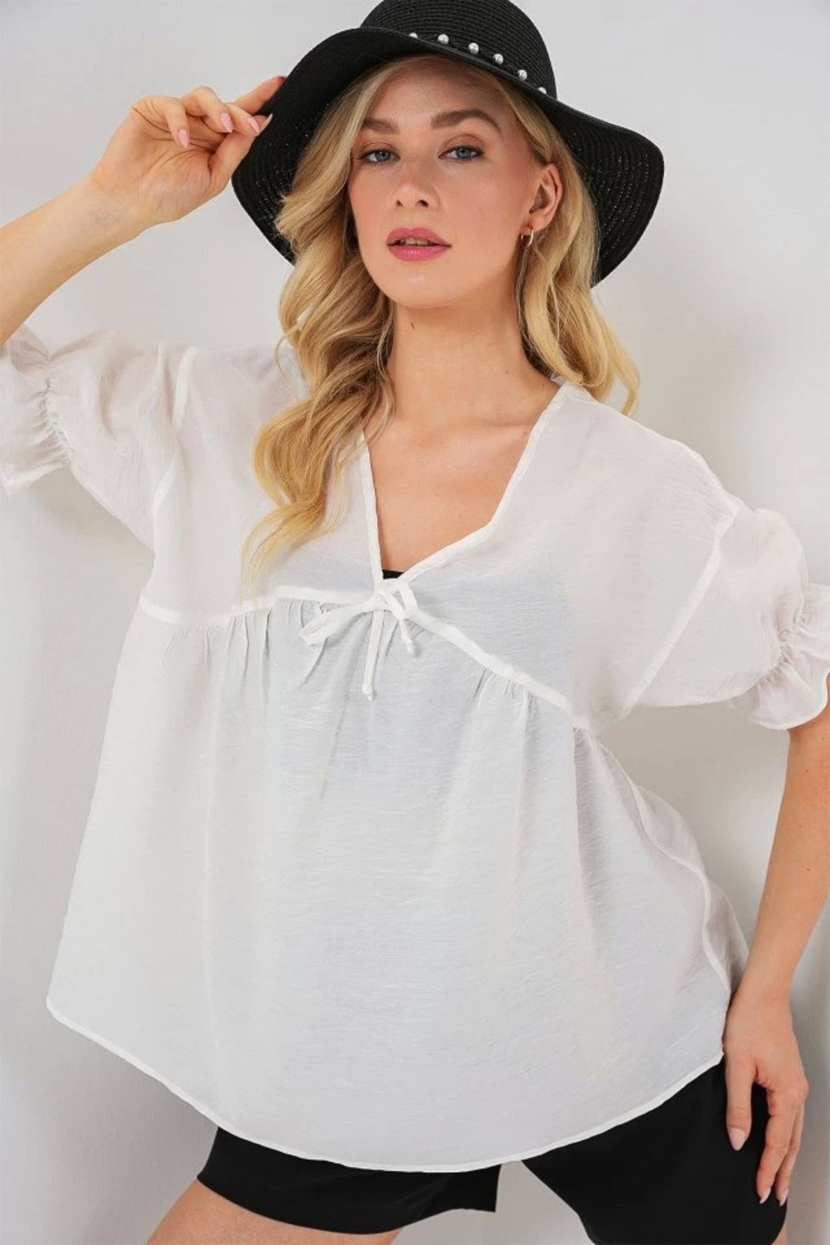 Butik Önü Bağcıklı Kısa Kol Bluz 962 - Beyaz