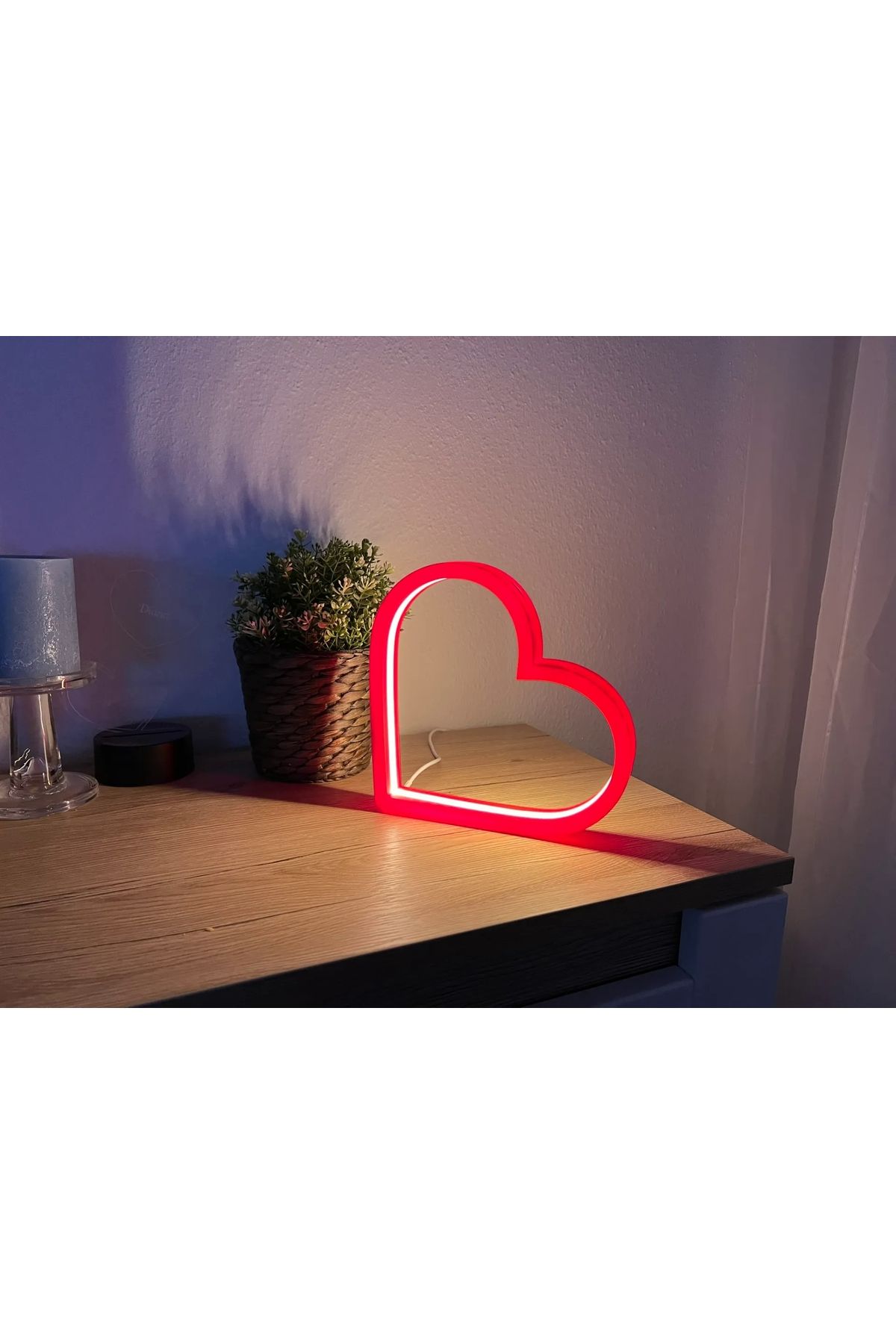 3dmakers Modern LED Kalpli Gece Lambası – Dekoratif Işıklı Tasarım