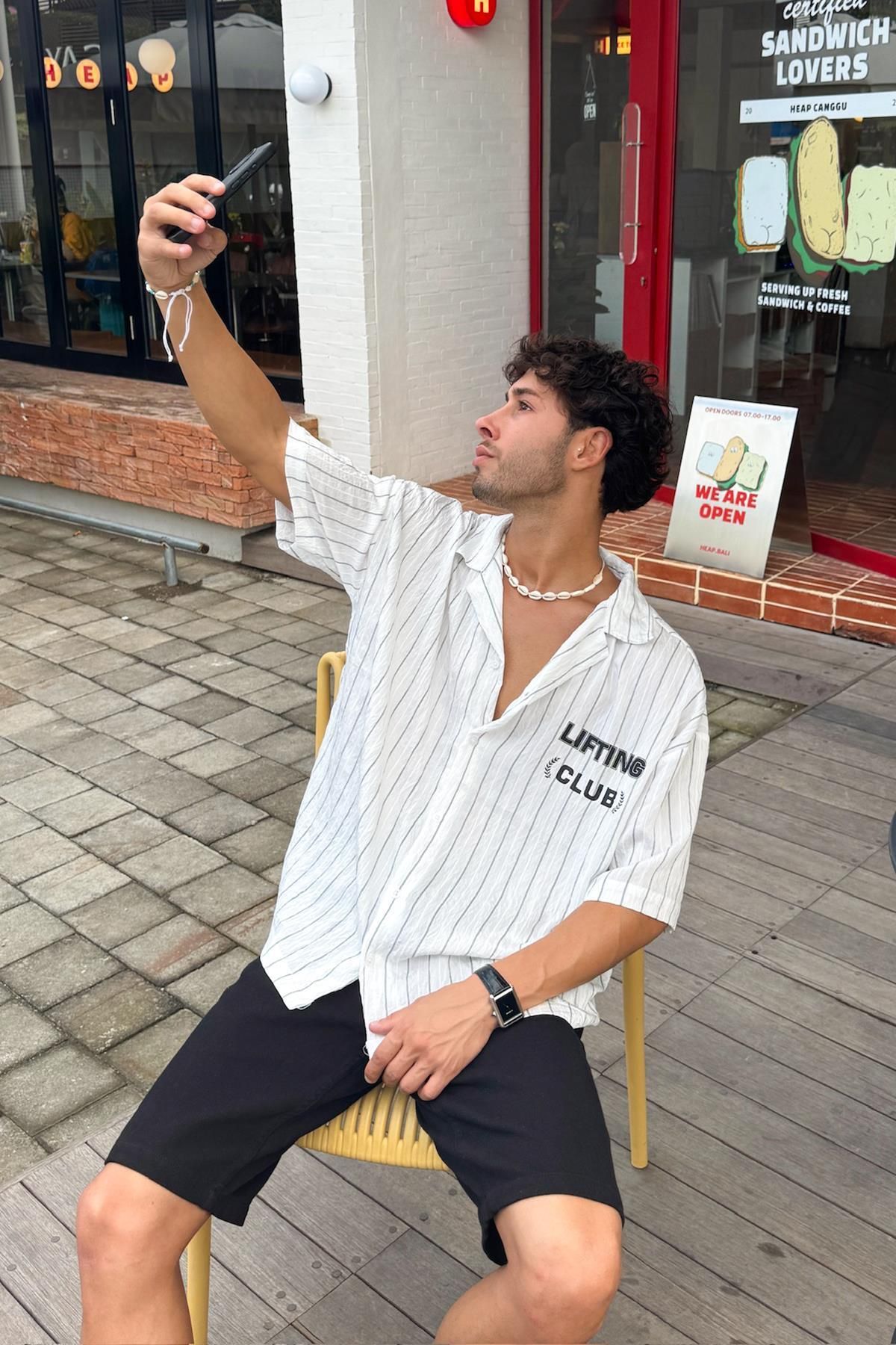 Flaw Wear Lifting Club Baskılı Çizgili Beyaz Kısa Kol Gömlek