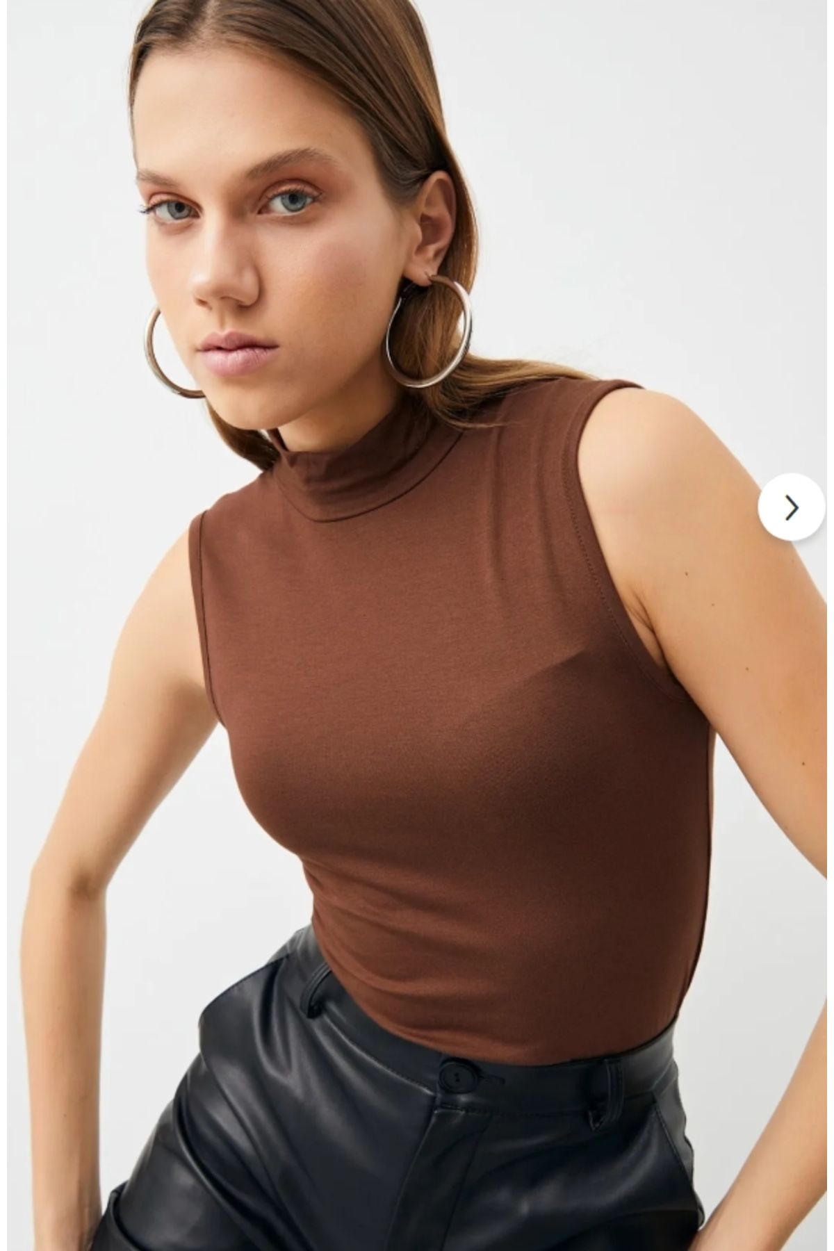 Cebel Hira Moda Kadın Kolsuz Body Yarım Boğaz