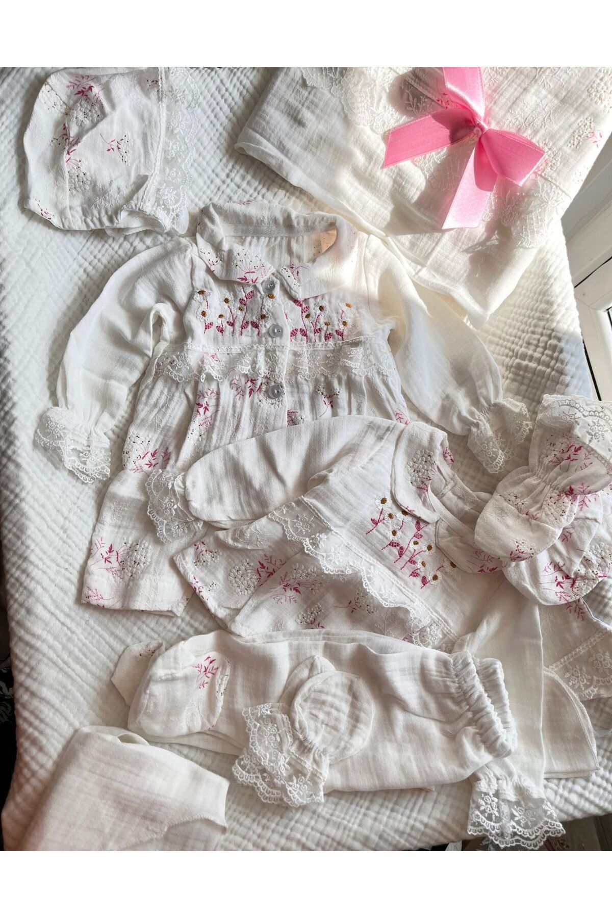 Bebly Kids Linda 11 Parça %100 Pamuk Müslin Kumaş Yenidoğan Set Pembe-Ekru