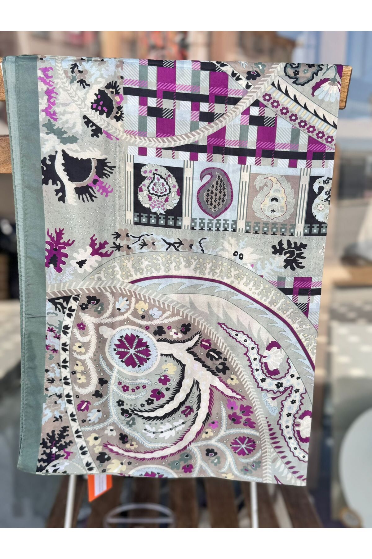 MODA ÇOK RENKLİ MARKA DESENLİ HAYAL ŞAL