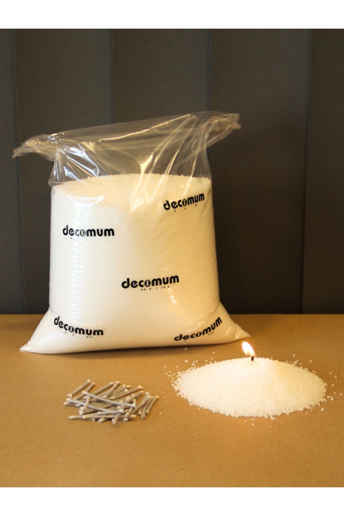 Elioure Beyaz İnci Tozu Mum 1kg, 30 fitil, şık ve doğal aydınlatma seçeneği