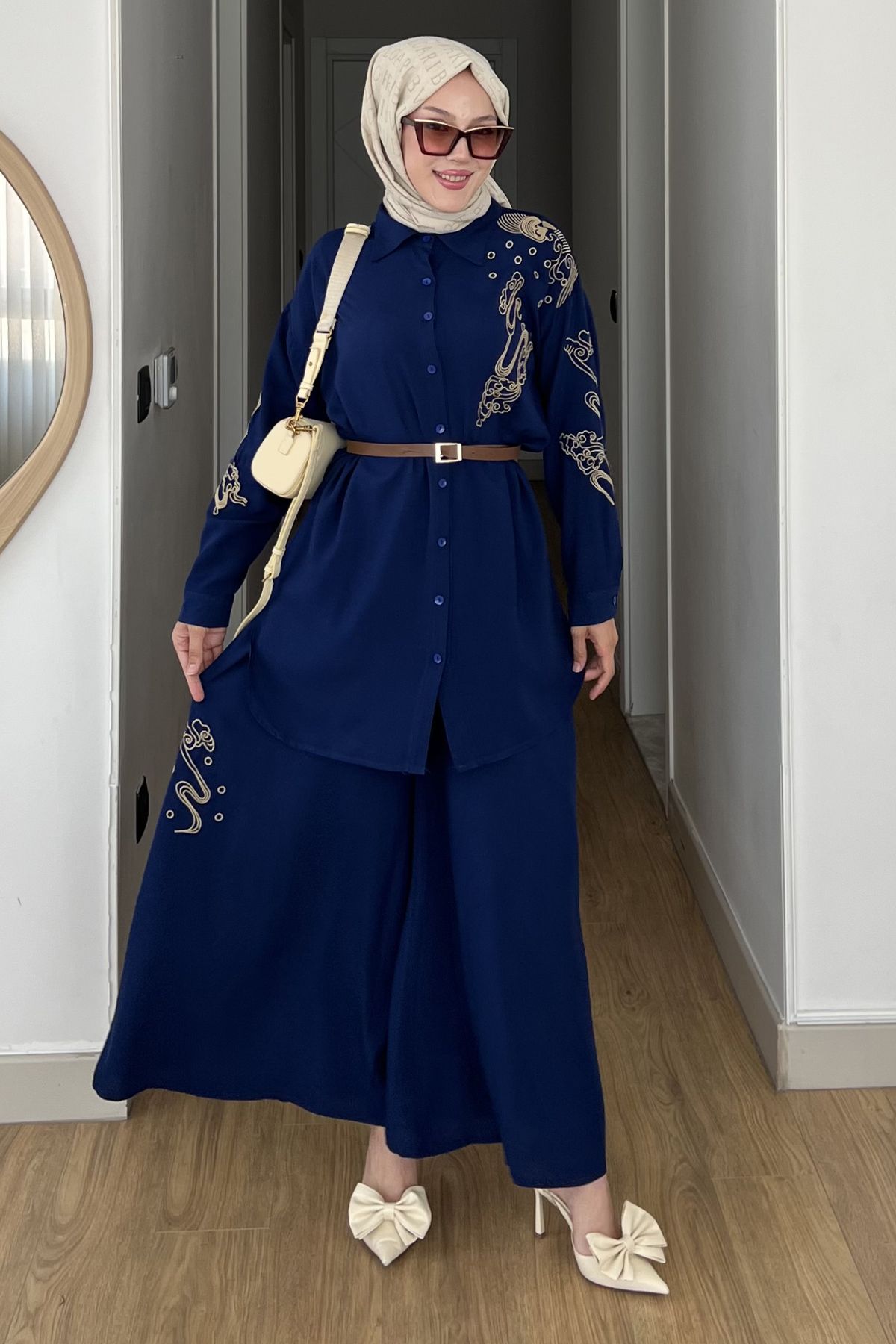 Saklı Butik Nevşin Nakışlı Gömlek Pantolon Takım