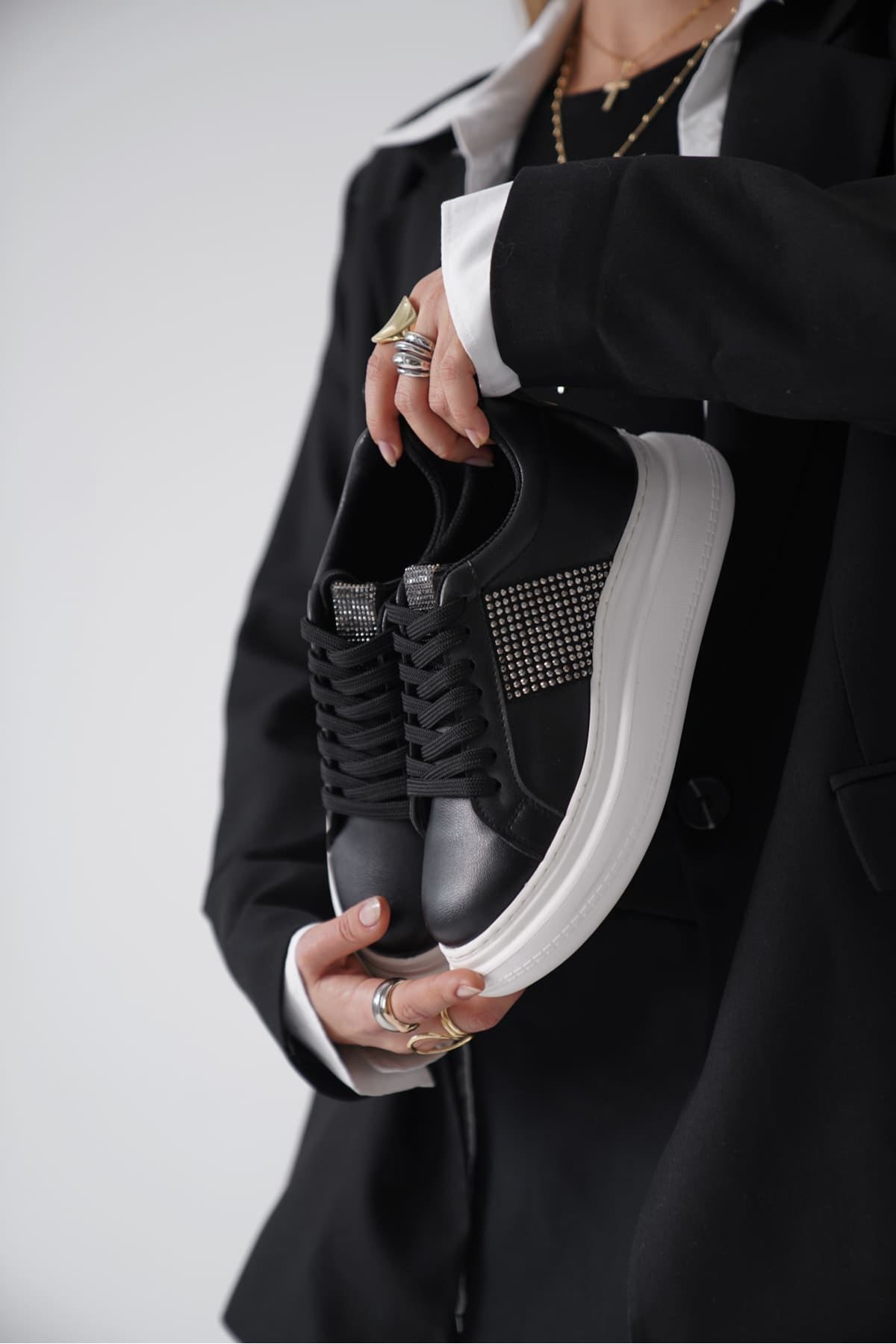 Zerenyus Belinda Premium Comfort Siyah Taşlı Kadın Sneaker