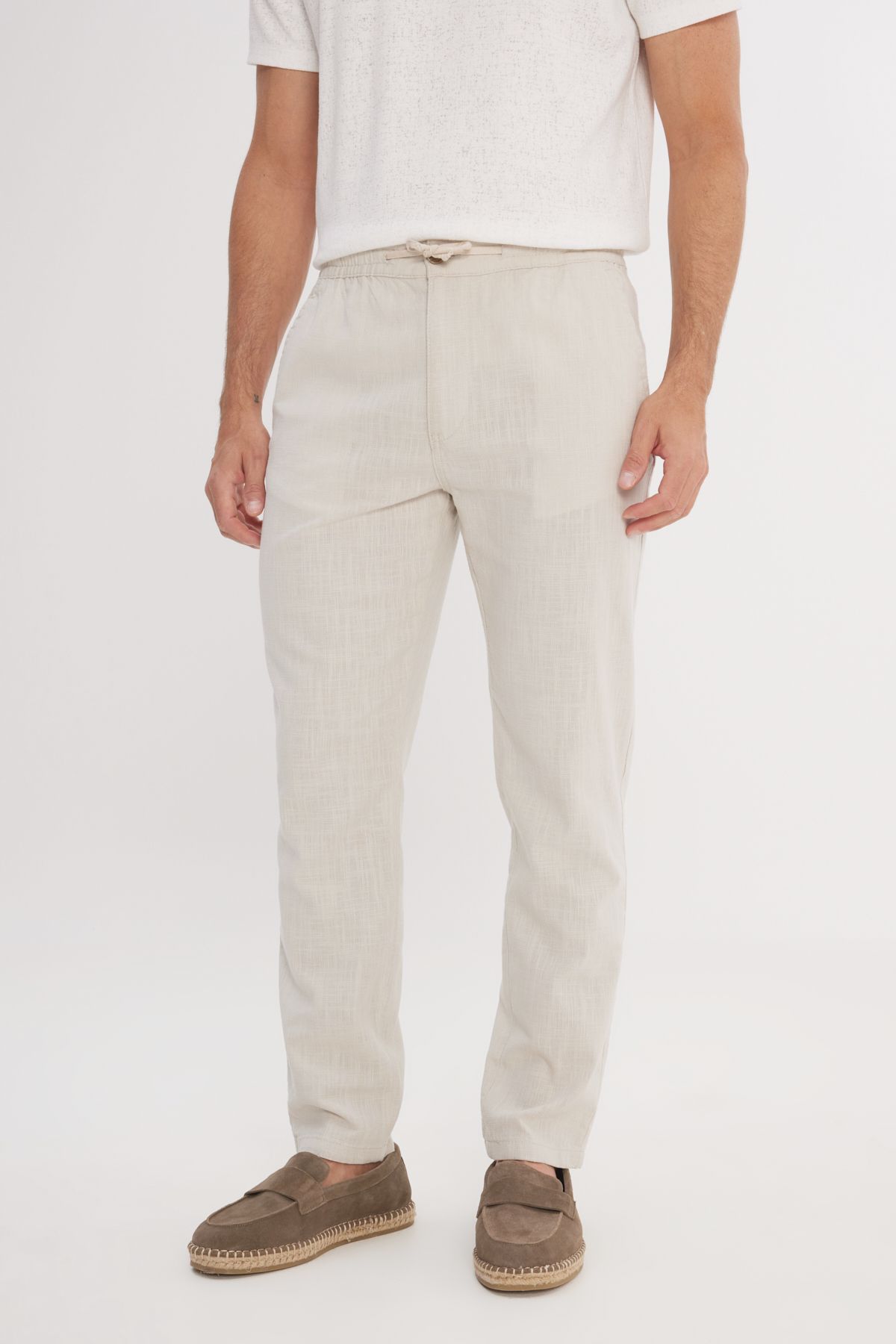 AC&Co / Altınyıldız Classics Erkek Taş %100 Pamuk Slim Fit Dar Kesim Beli Bağlamalı Yan Cepli Pantolon