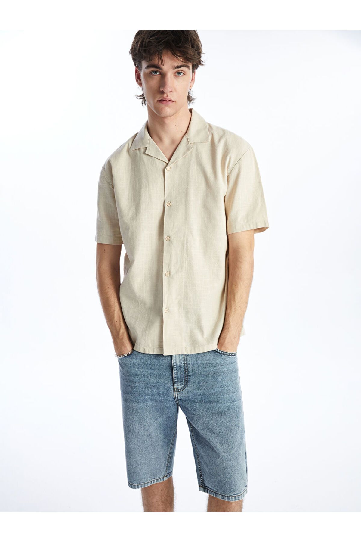 LC Waikiki LCW Regular Fit Kısa Kollu Poplin Erkek Gömlek