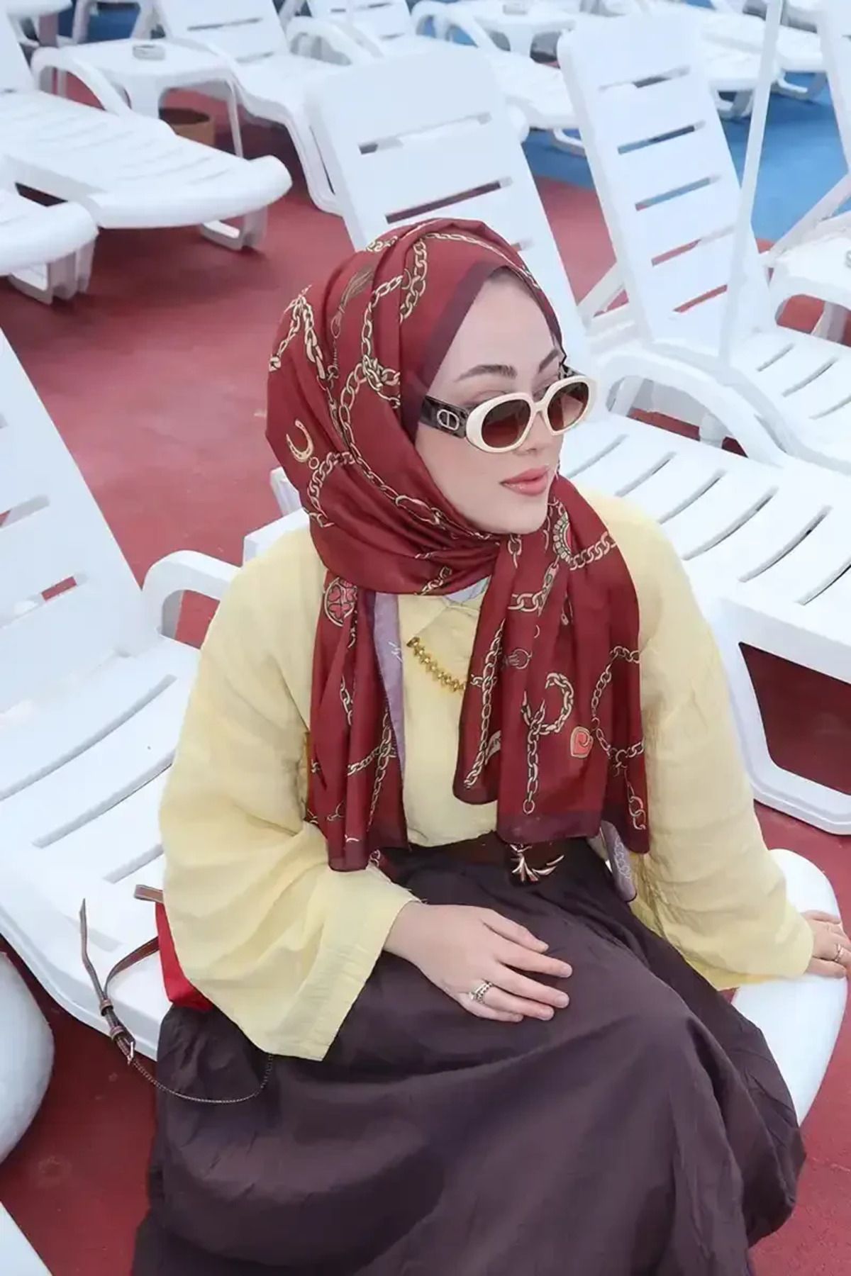 Madame Polo Ebrar Taş Hyper Zincir Desen Şal - Kırmızı