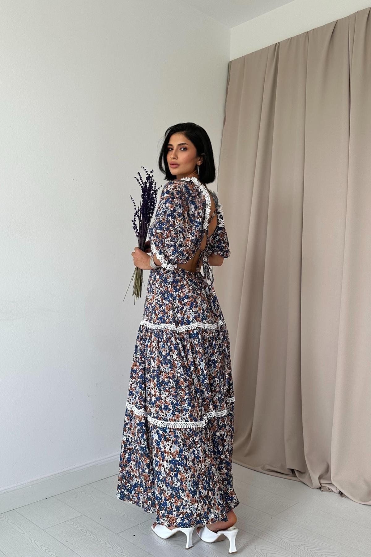 Castivo Fashion Çiçek Desenli Brode Dantel Detaylı Sırt Dekolteli Uzun Elbise