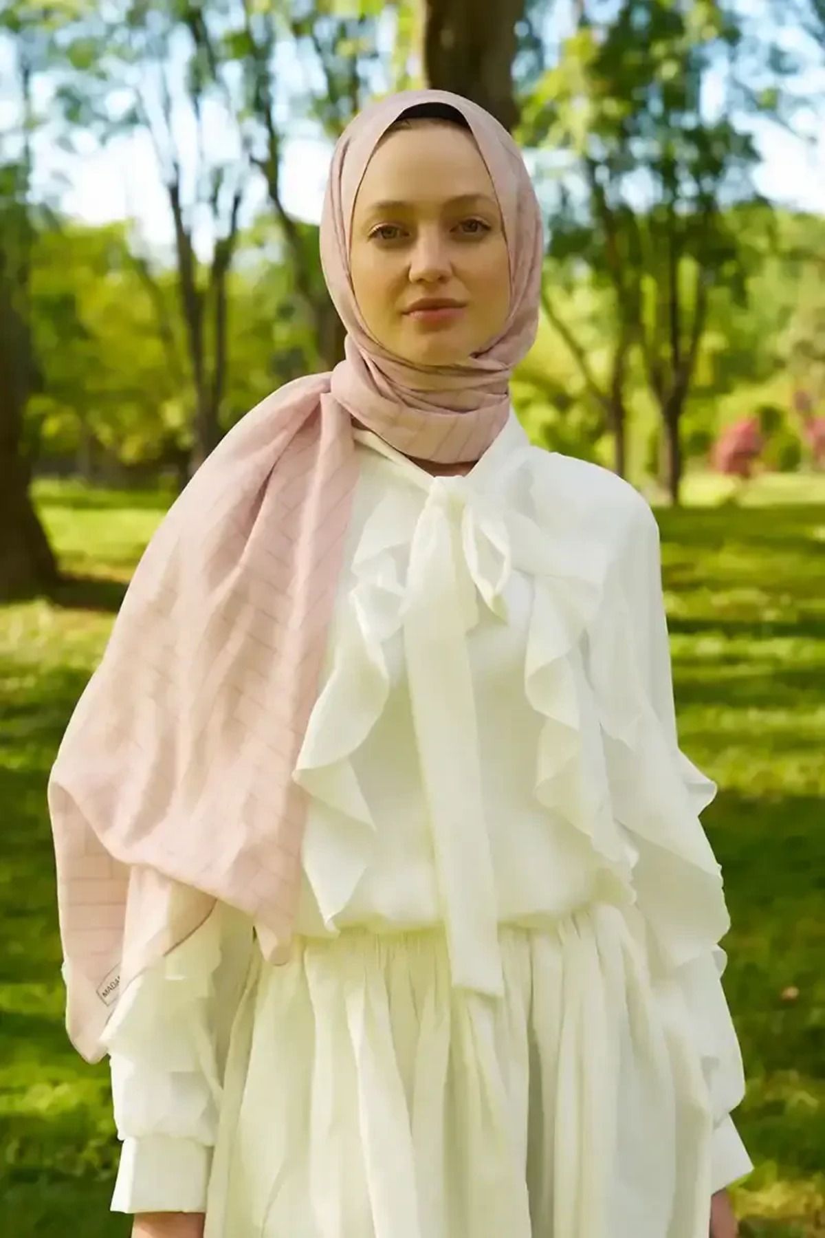 Madame Polo Hyper Zikzak Desen Şal - Pudra