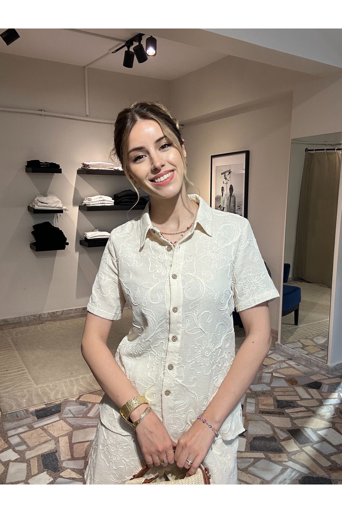 Butik Kadın nakış işlemeli alt-üst şortlu takım