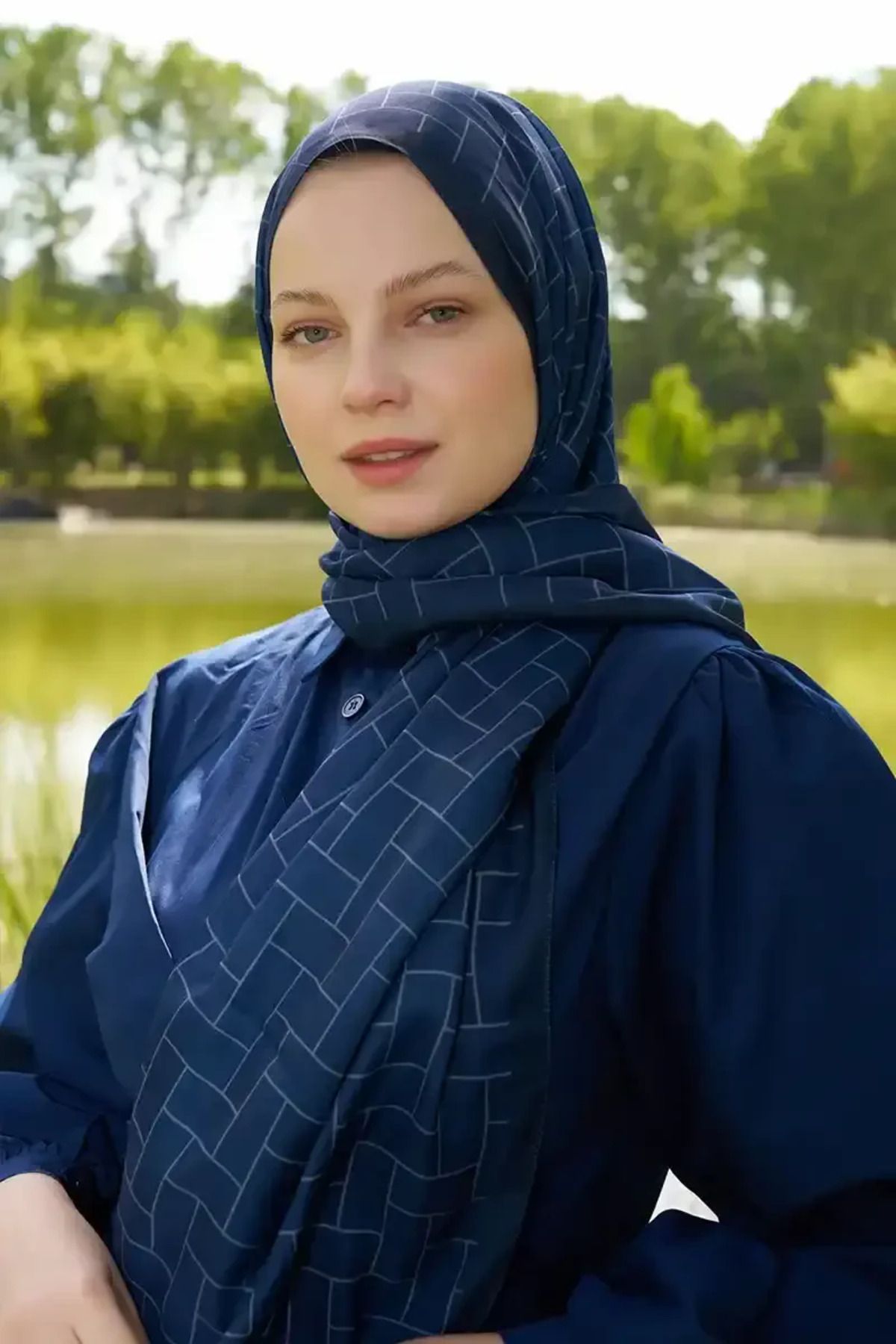 Madame Polo Hyper Geometrik Desen Şal - Lacivert