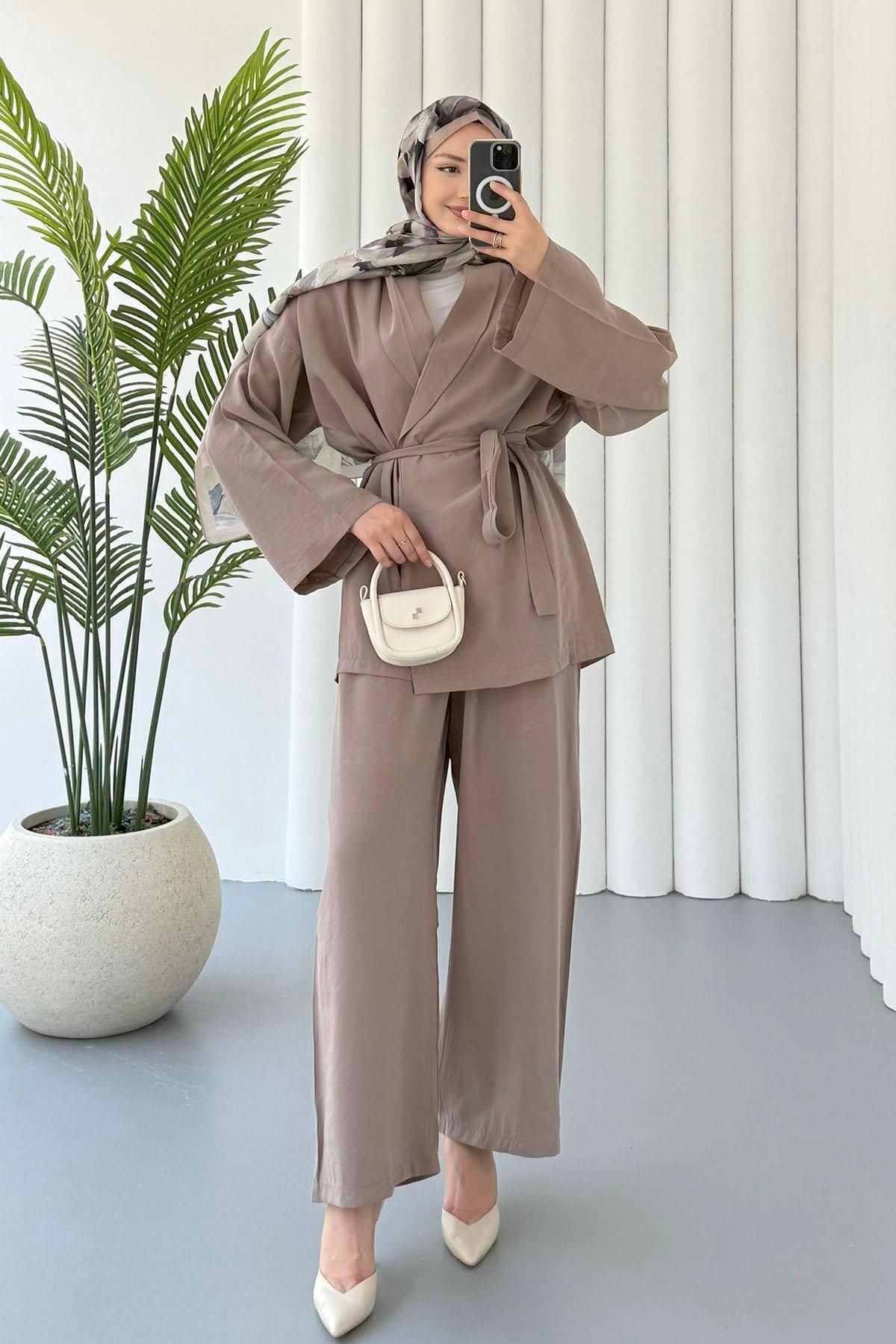 Modaensarbutik Seyyar Kuşaklı Kimono Pantolonlu Tesettür Takım-VİZON