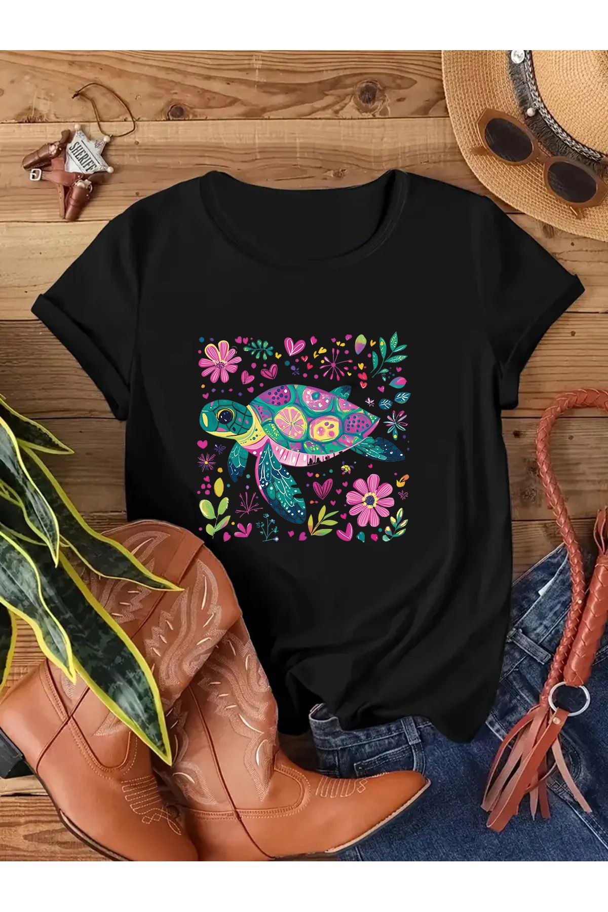 MAGORS RENKLİ KAPLUMBAĞA BASKILI BİSİKLET YAKA PAMUKLU KISA KOLLU KADIN VE ÇOCUK TSHIRT