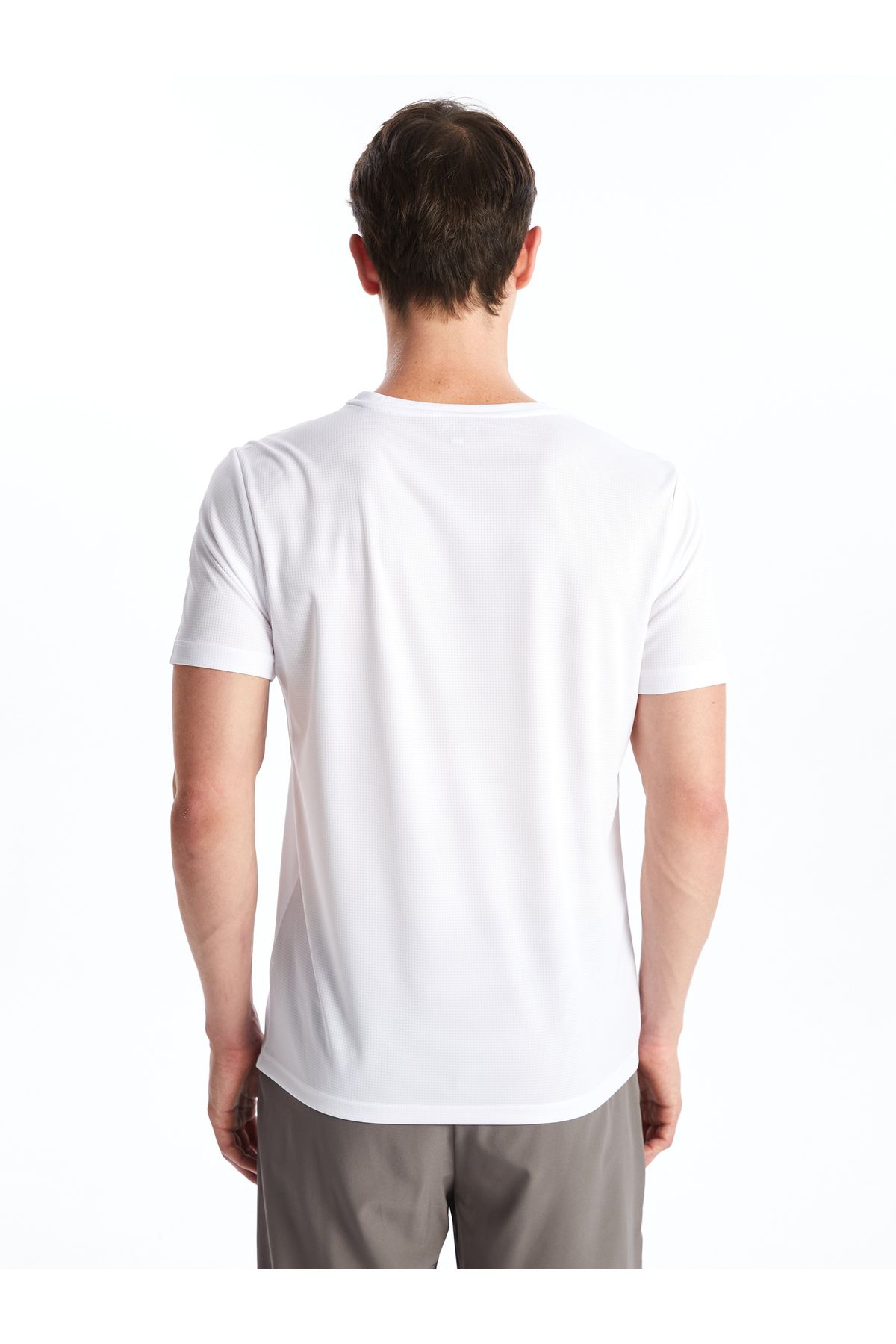 LC Waikiki-Kurzärmliges Herren-Sport-T-Shirt mit Rundhalsausschnitt 4